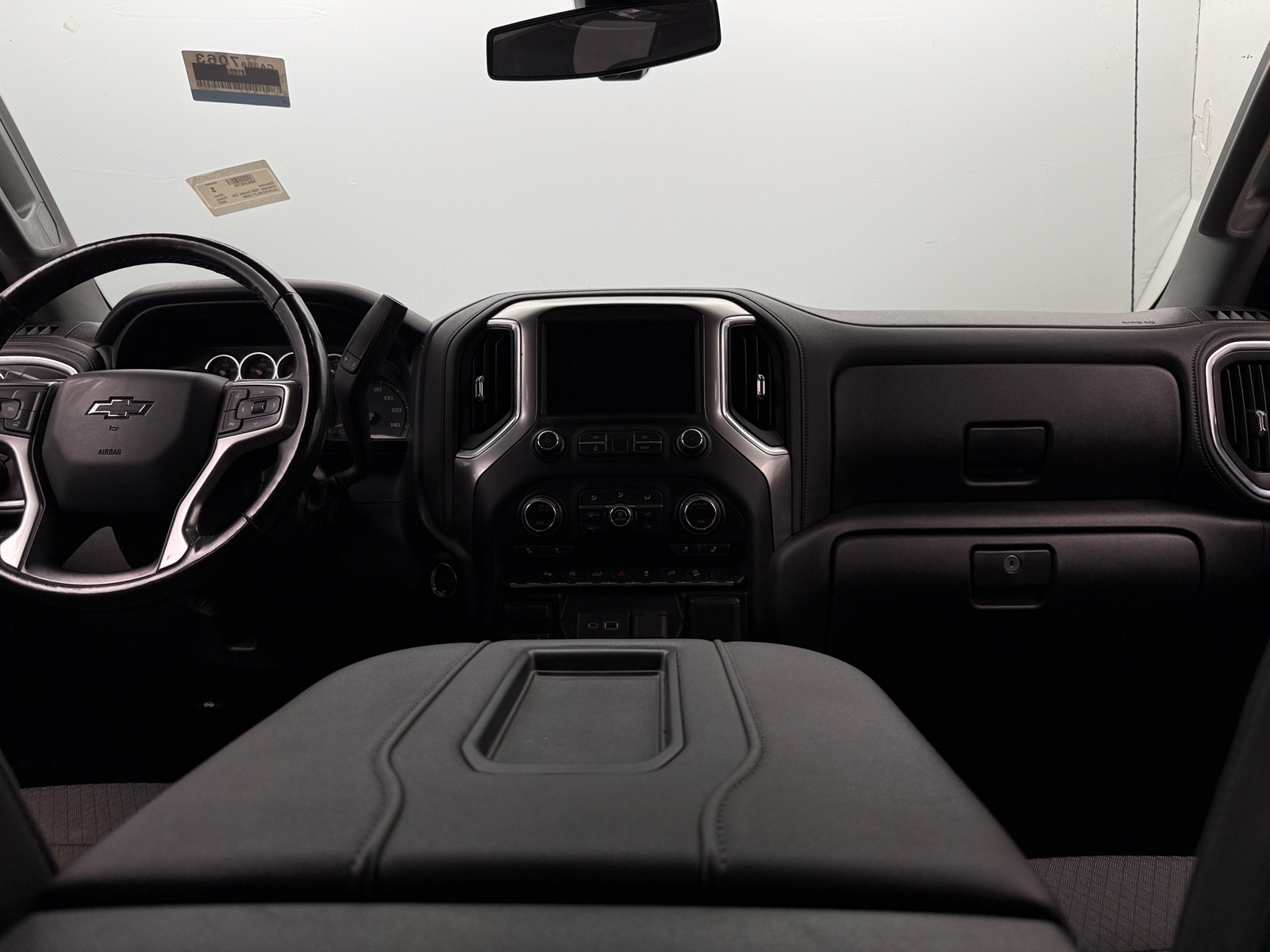 Thumbnail: 2020 Chevrolet Silverado 1500 - 3