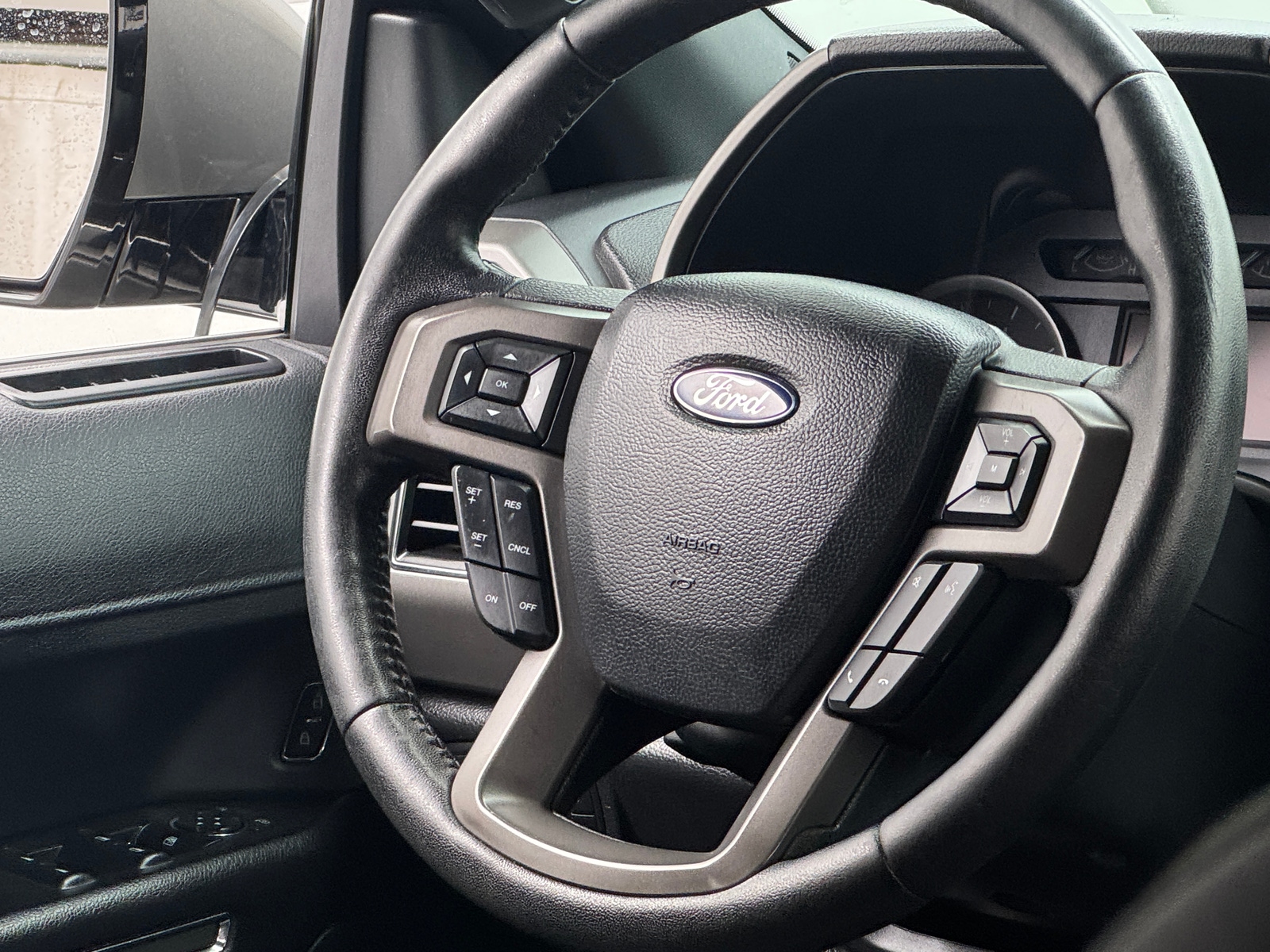 Thumbnail: 2019 Ford Expedition - 5