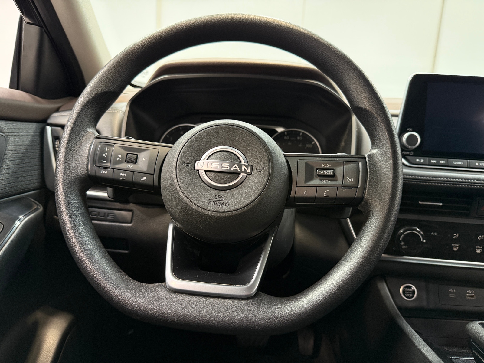 Thumbnail: 2023 Nissan Rogue - 5