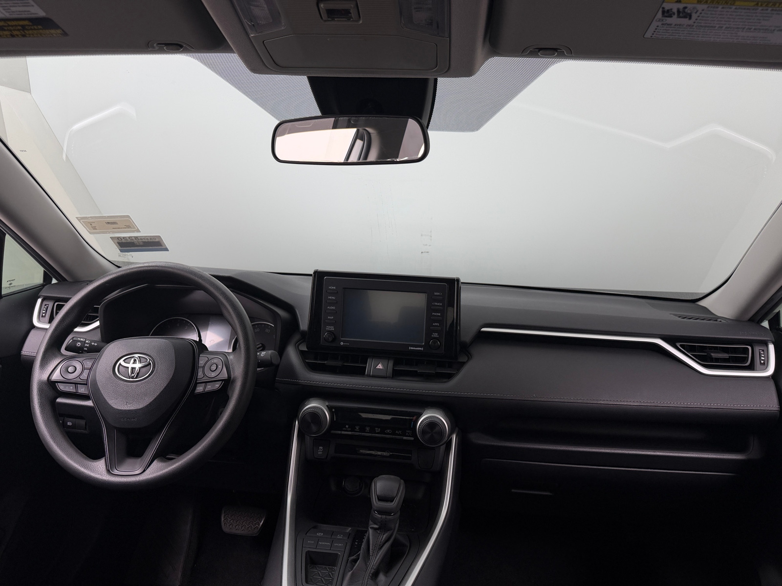 Thumbnail: 2020 Toyota RAV4 - 3