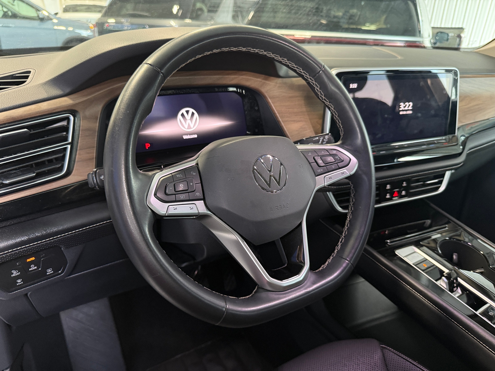 Thumbnail: 2024 Volkswagen Atlas - 4