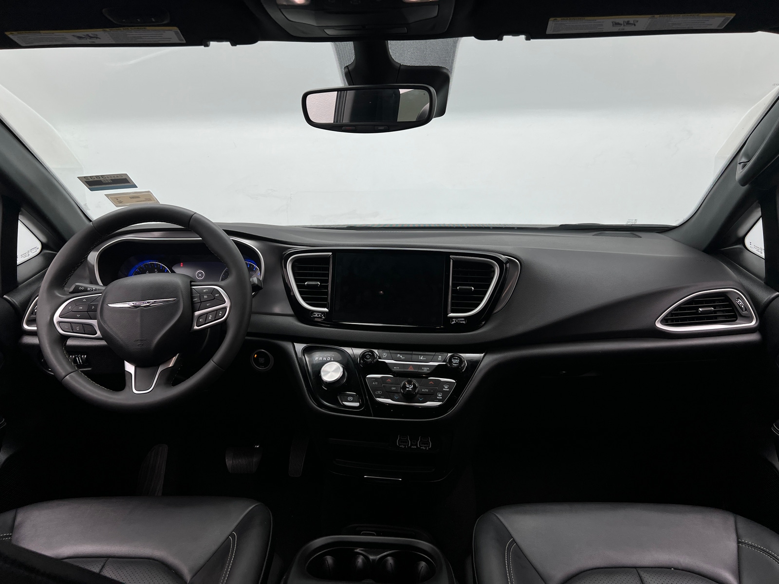 Thumbnail: 2025 Chrysler Pacifica - 2