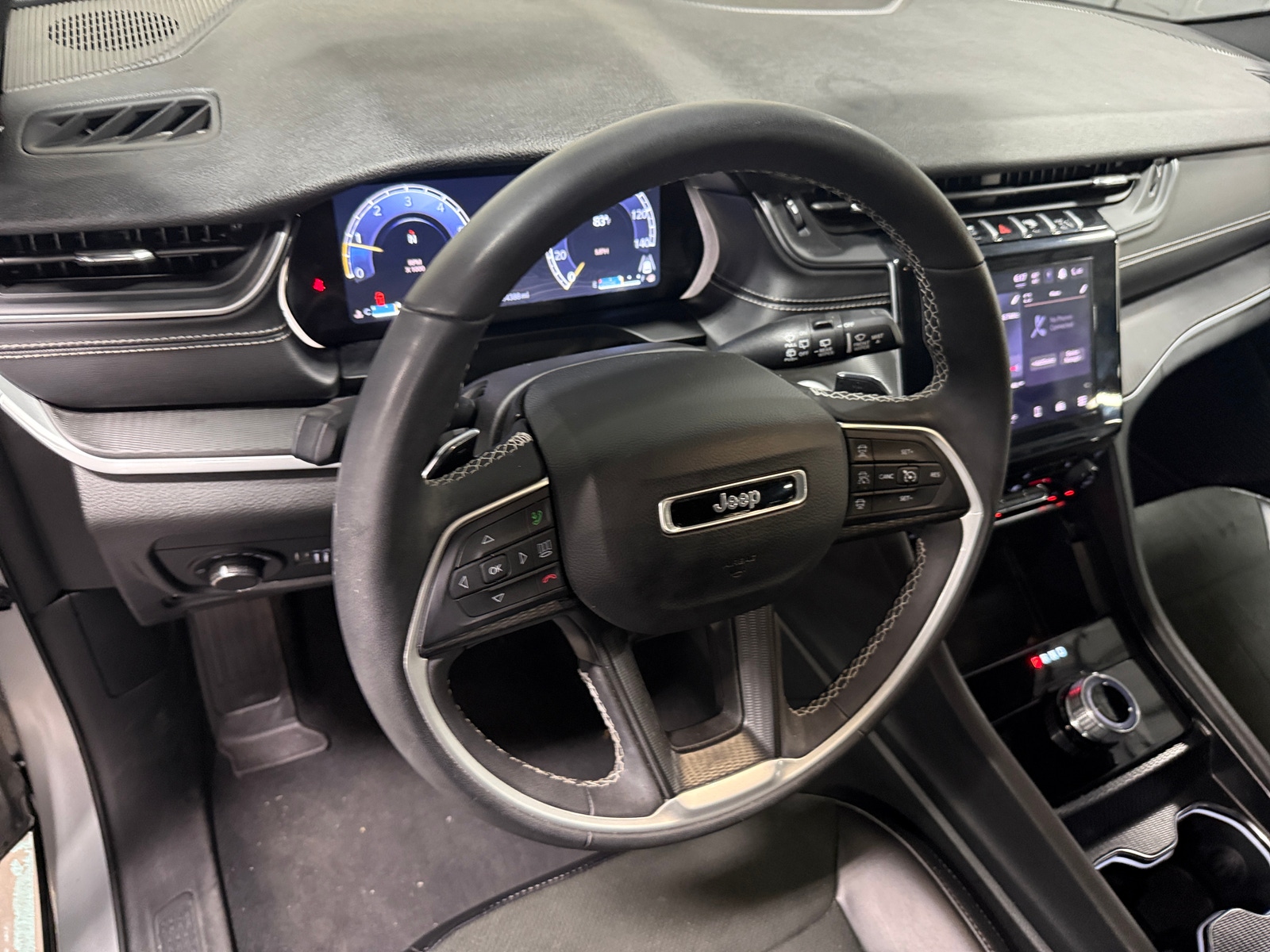 Thumbnail: 2025 Jeep Grand Cherokee - 4