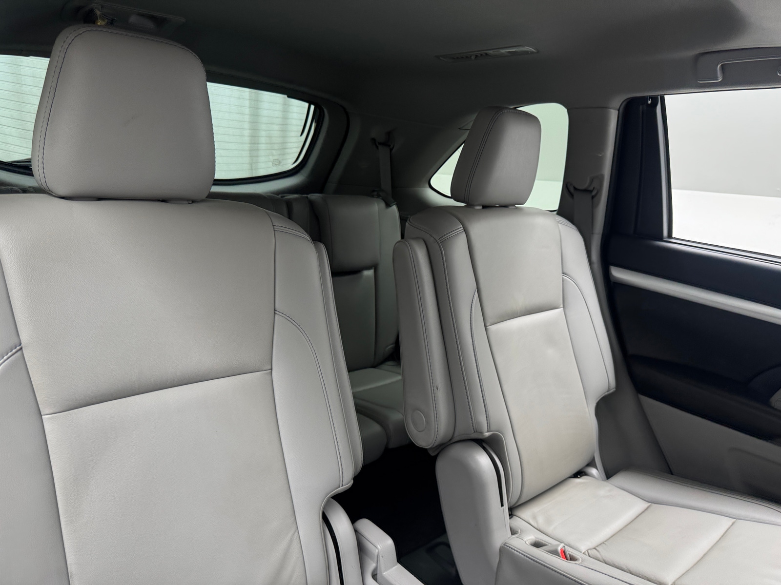 Thumbnail: 2019 Toyota Highlander - 5