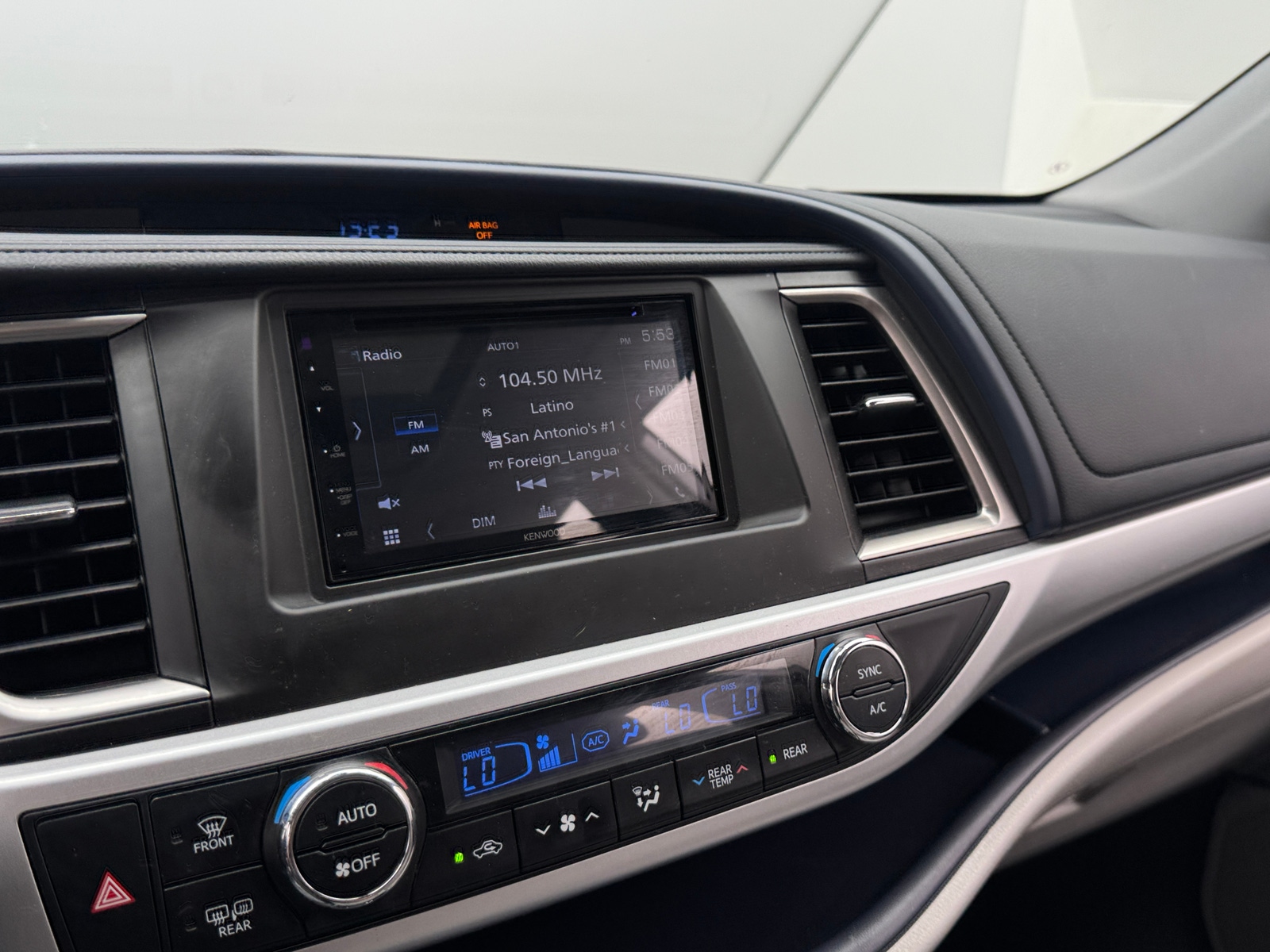 Thumbnail: 2019 Toyota Highlander - 3