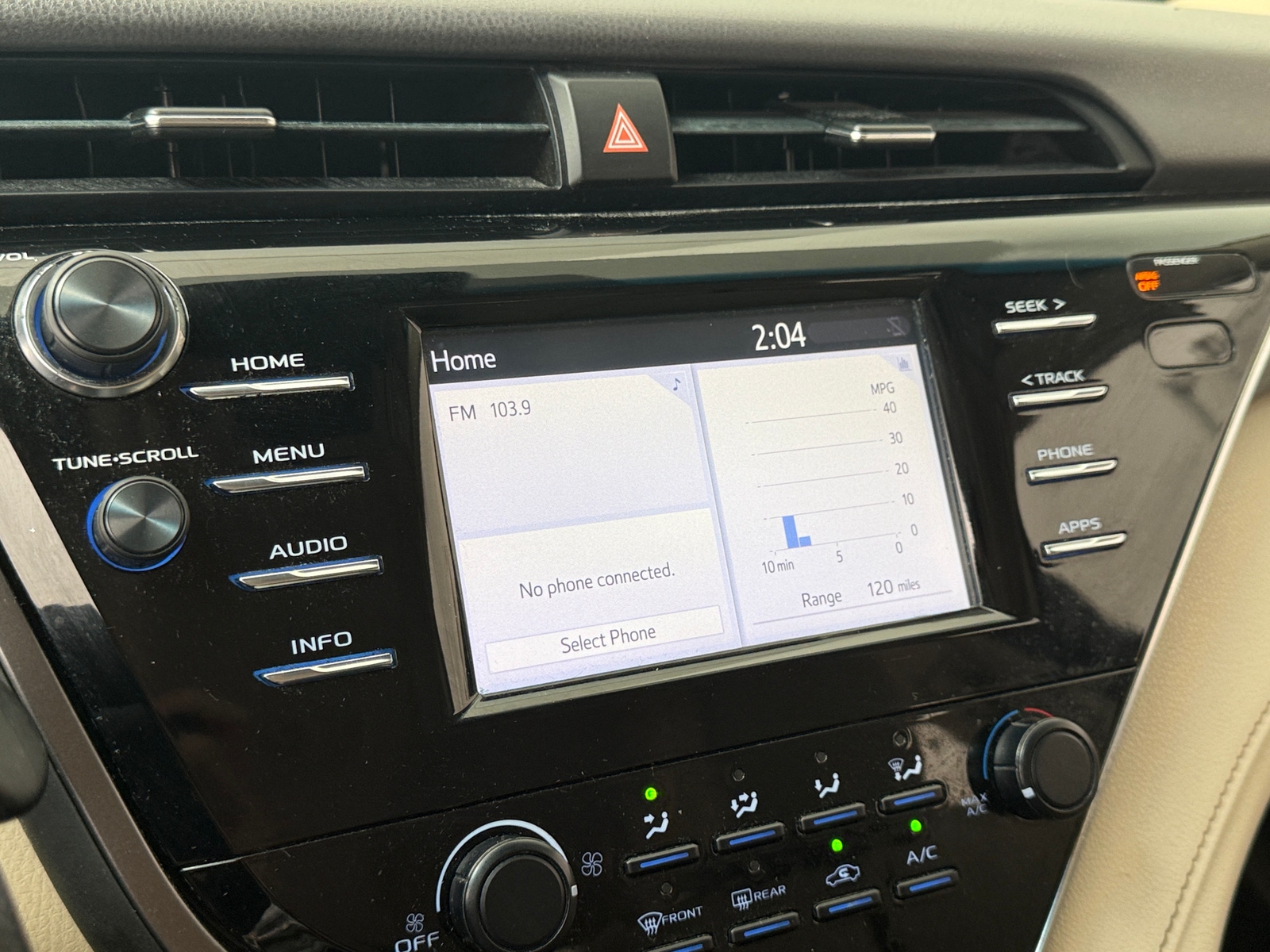 Thumbnail: 2018 Toyota Camry - 4