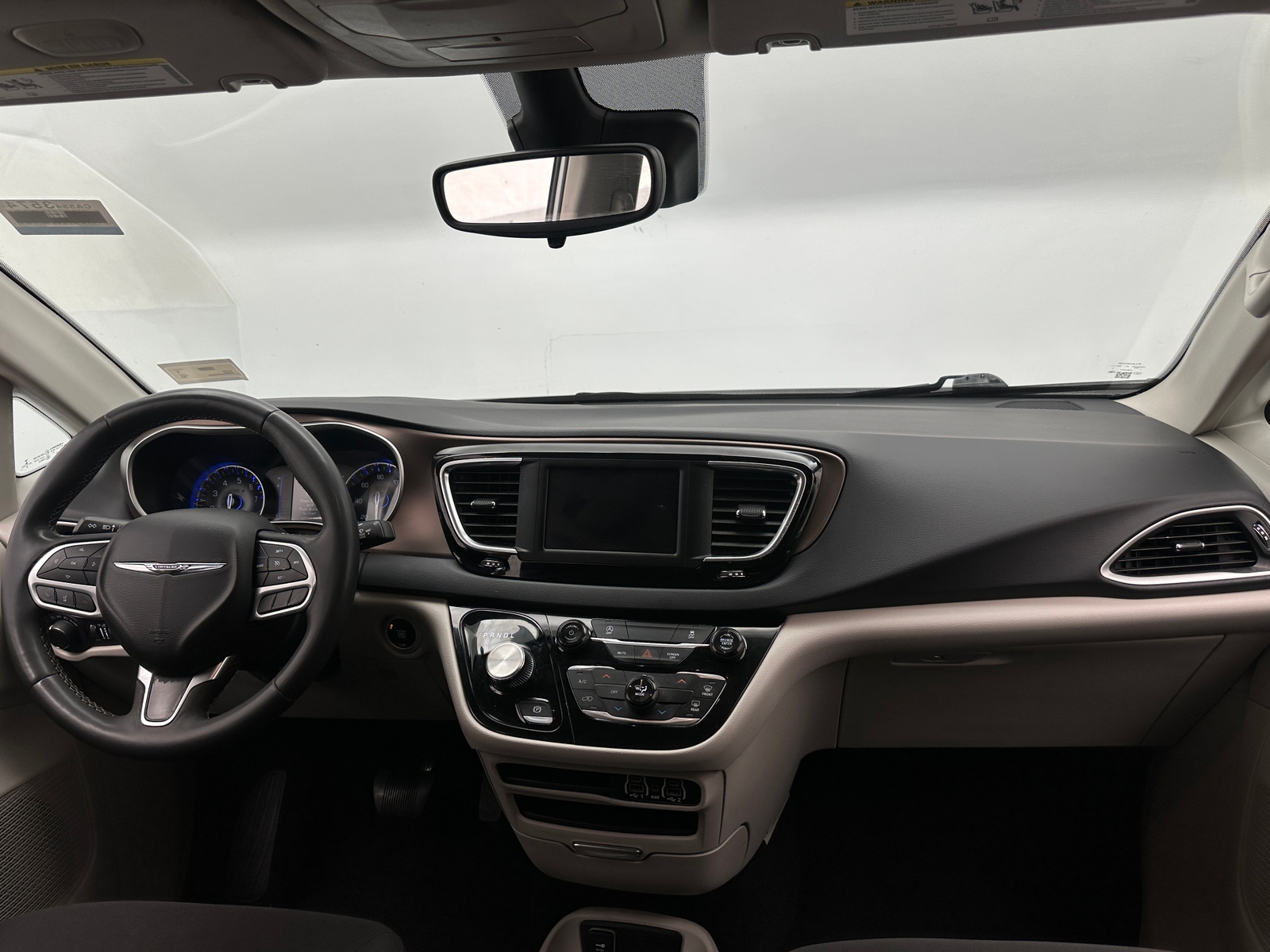 Thumbnail: 2023 Chrysler Voyager - 3