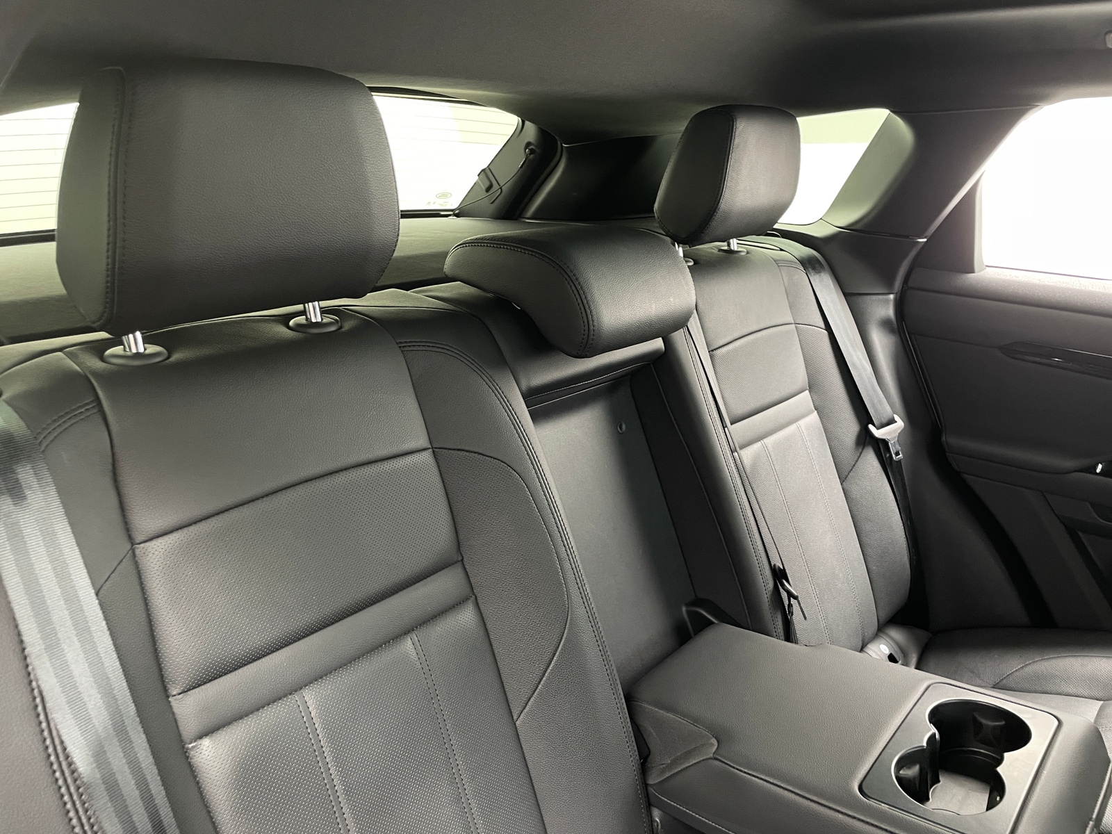 Thumbnail: 2024 Land Rover Range Rover Evoque - 6