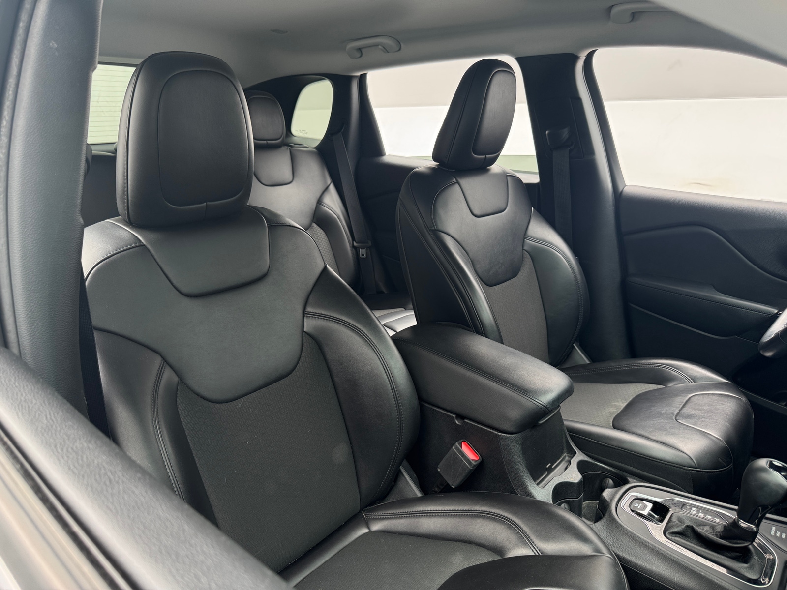 Thumbnail: 2020 Jeep Cherokee - 2