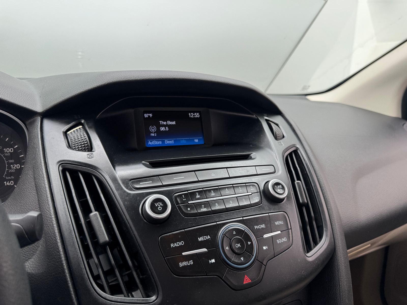 Thumbnail: 2016 Ford Focus - 4