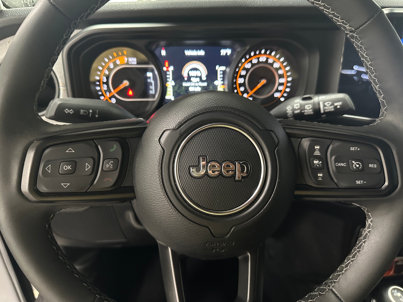 Thumbnail: 2025 Jeep Wrangler - 5