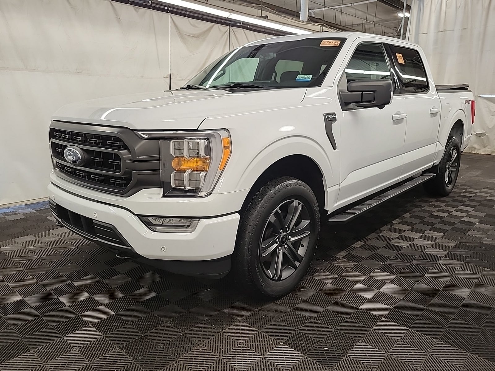 2023 Ford F-150 XLT 4WD Supercrew 5.5' Box