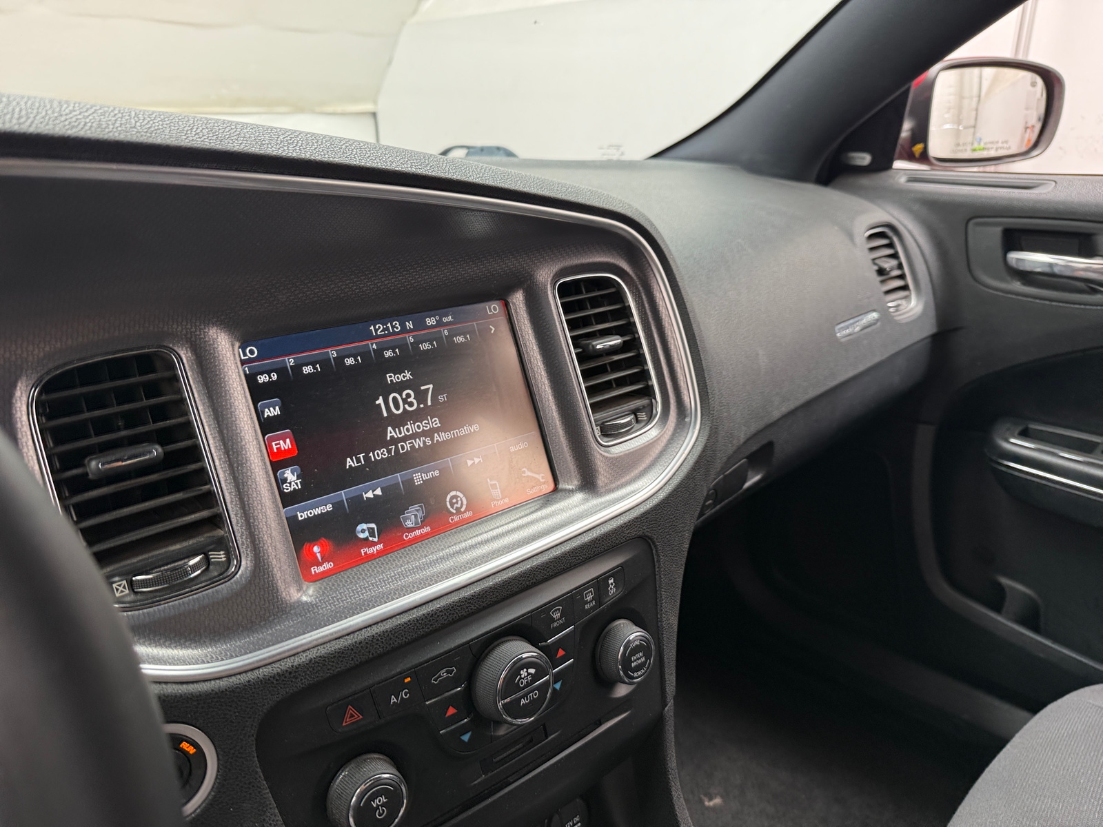 Thumbnail: 2013 Dodge Charger - 4