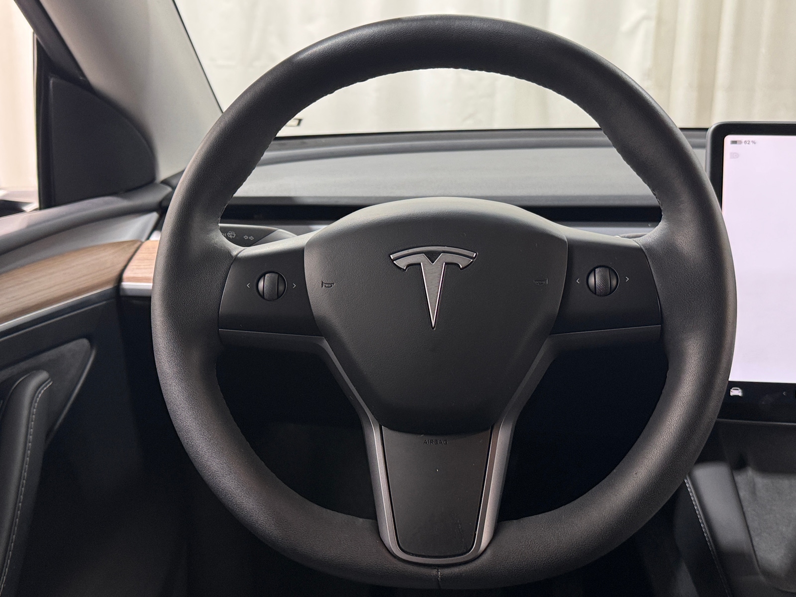 Thumbnail: 2023 Tesla Model Y - 4