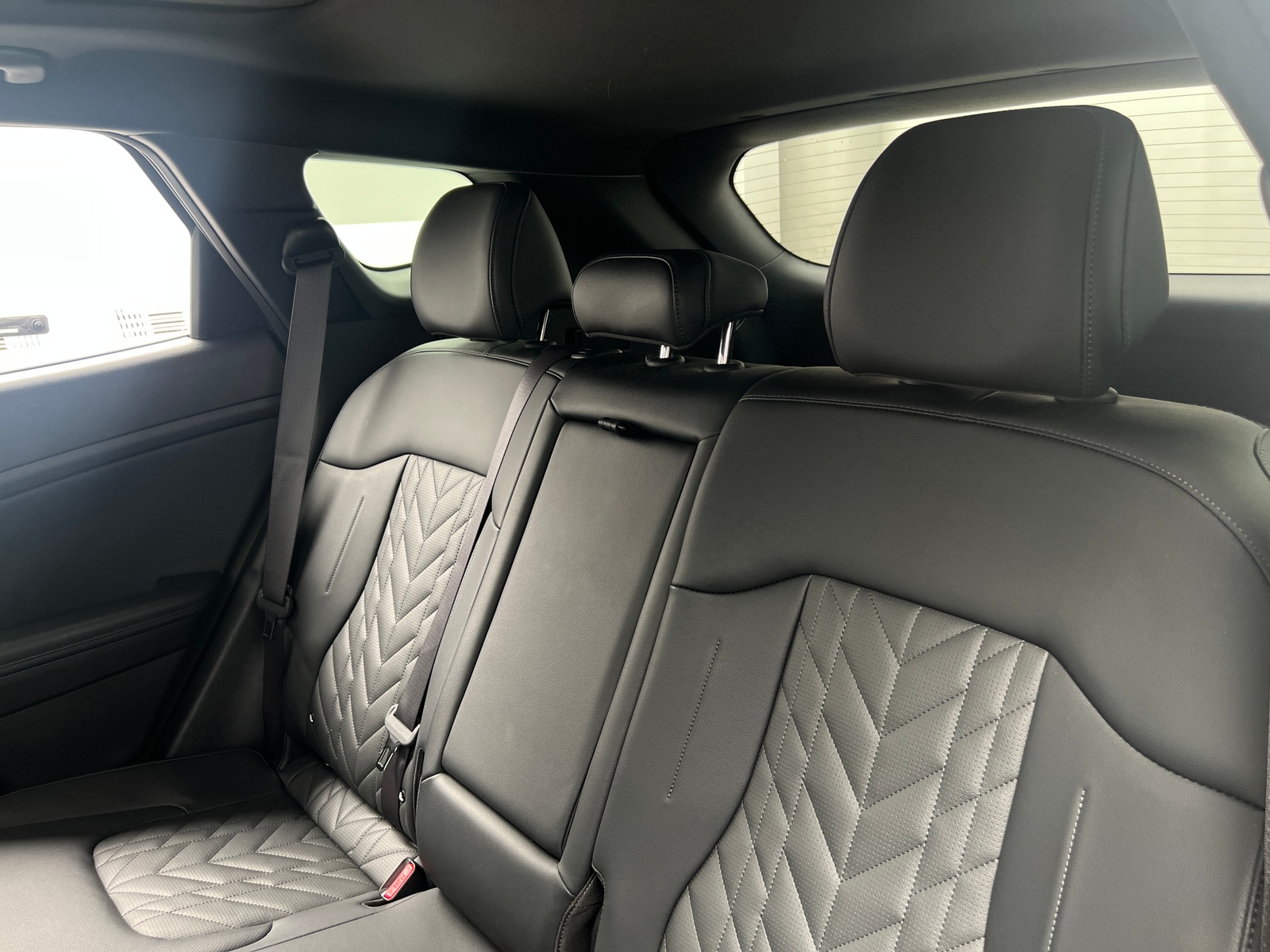 Thumbnail: 2023 Kia Sportage - 5