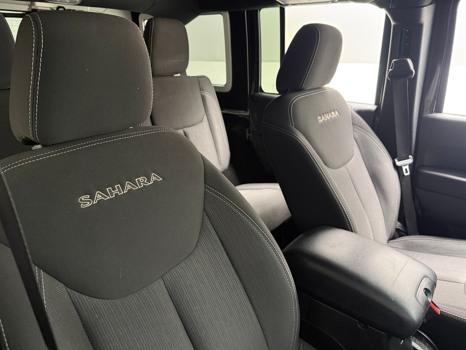 Thumbnail: 2017 Jeep Wrangler - 2