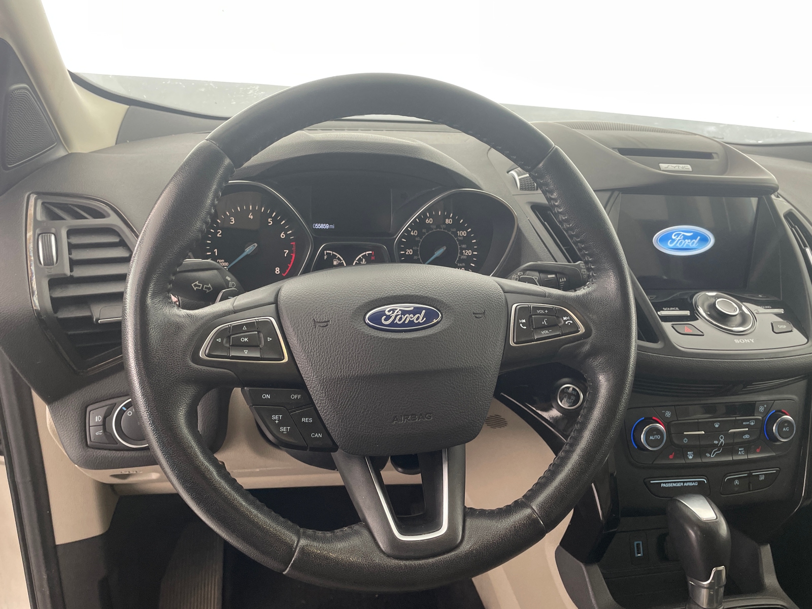 Thumbnail: 2017 Ford Escape - 4