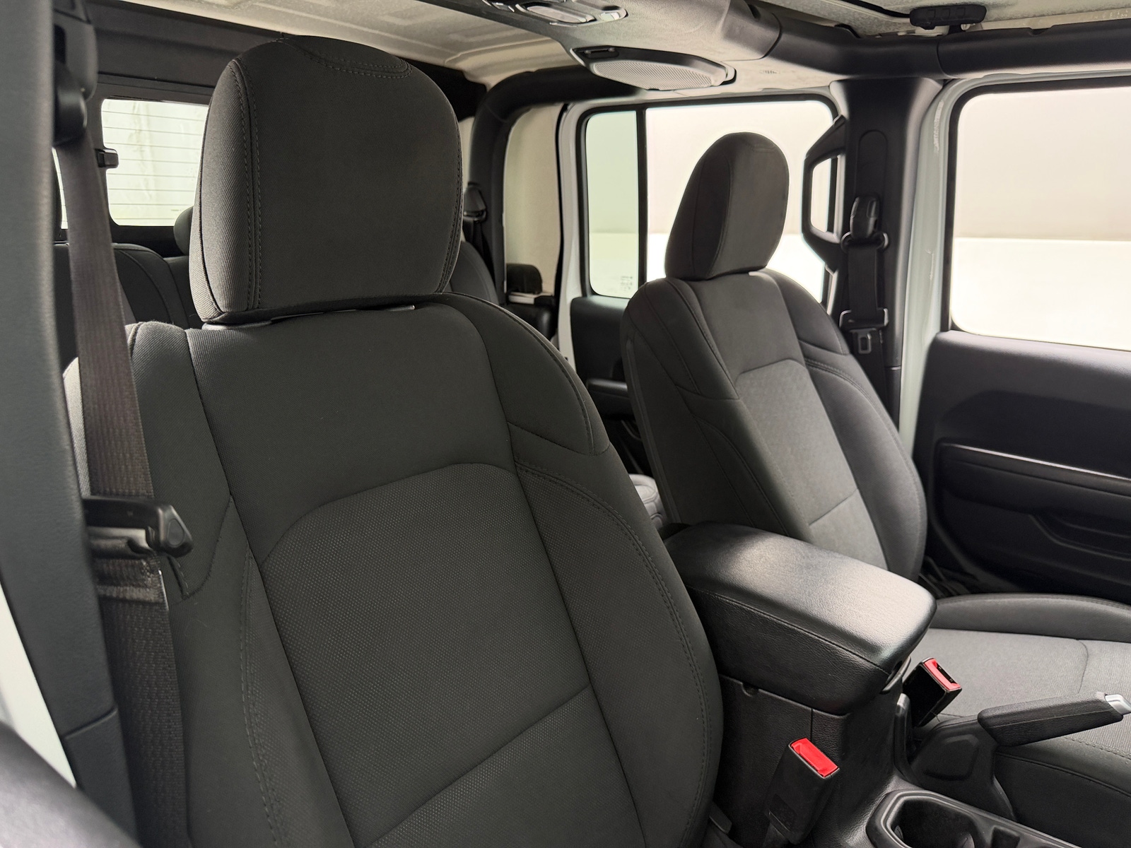 Thumbnail: 2020 Jeep Gladiator - 2