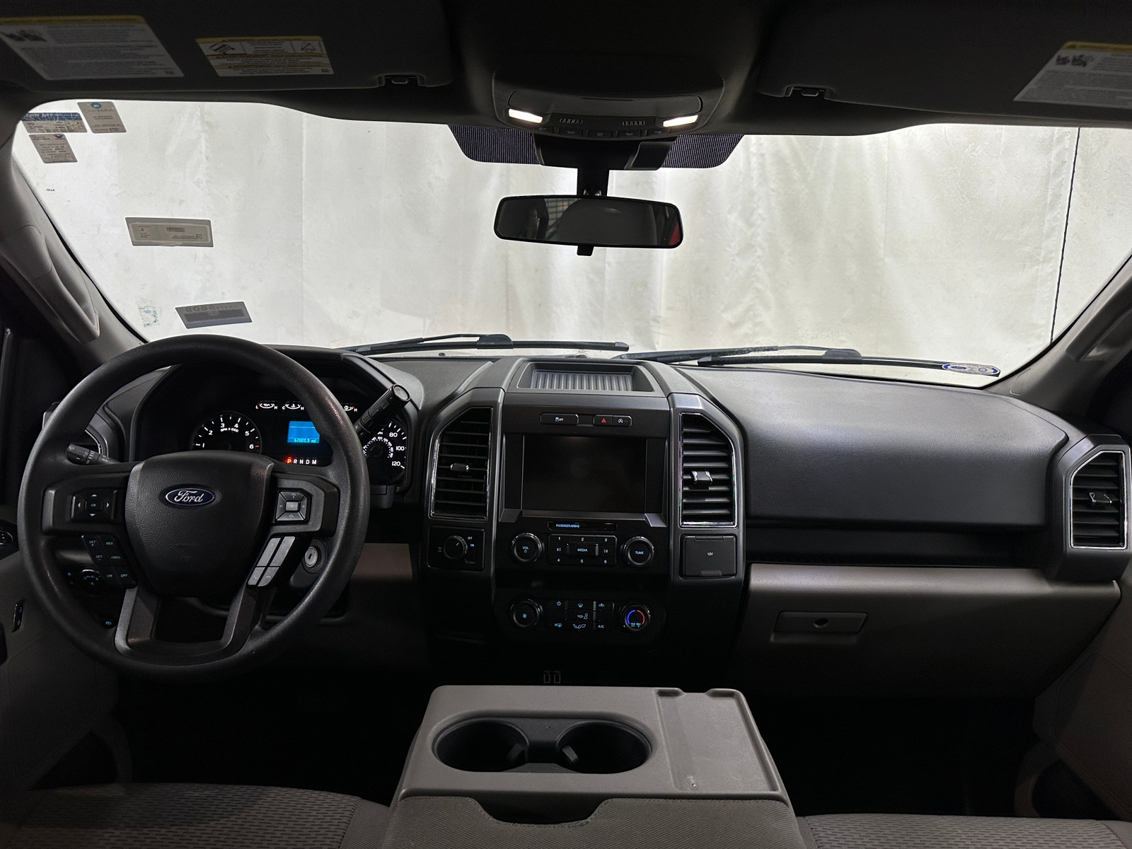 Thumbnail: 2019 Ford Econoline - 3