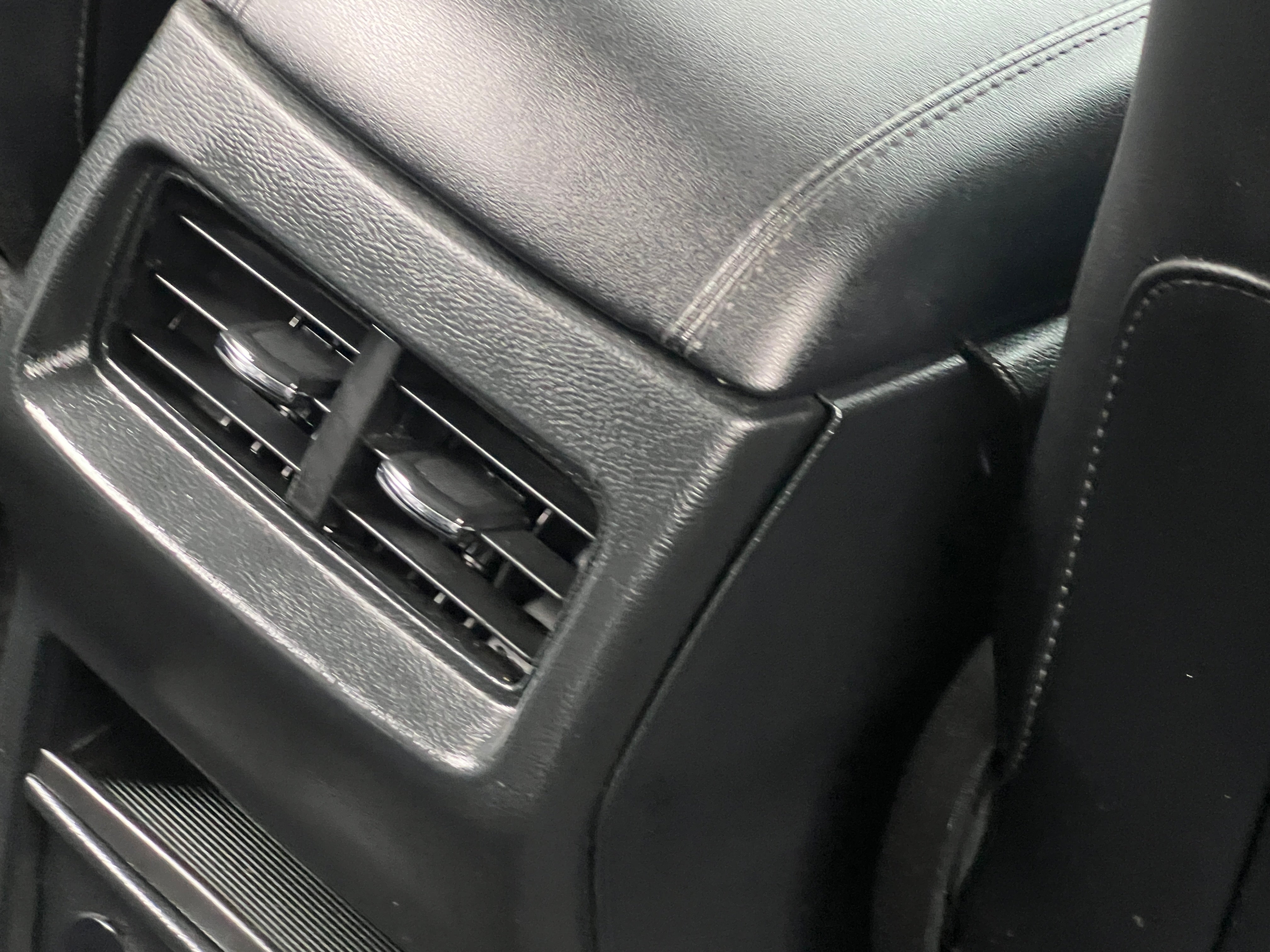 2023 Ford Edge SEL - Photo 10