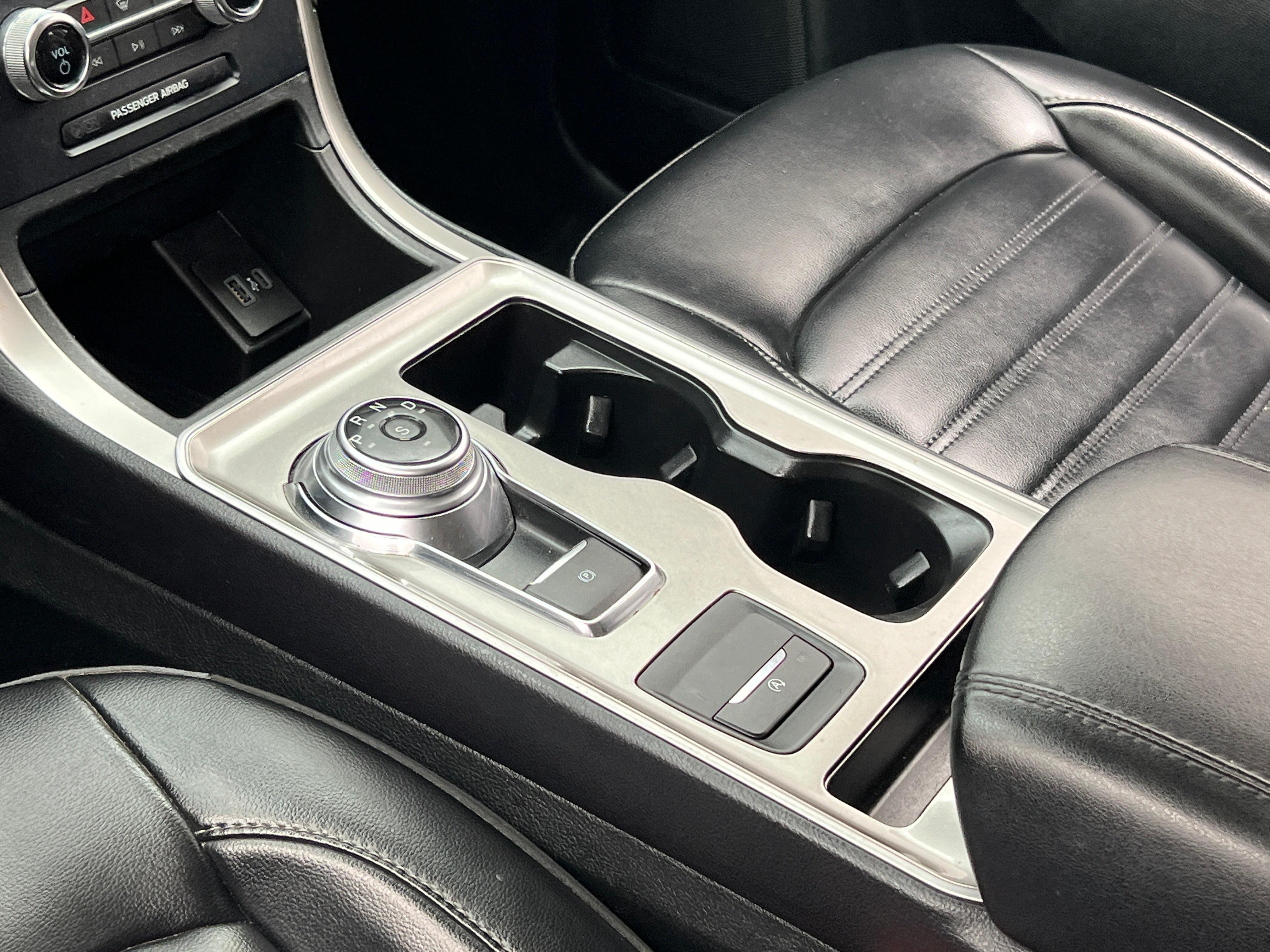 2023 Ford Edge SEL - Photo 5