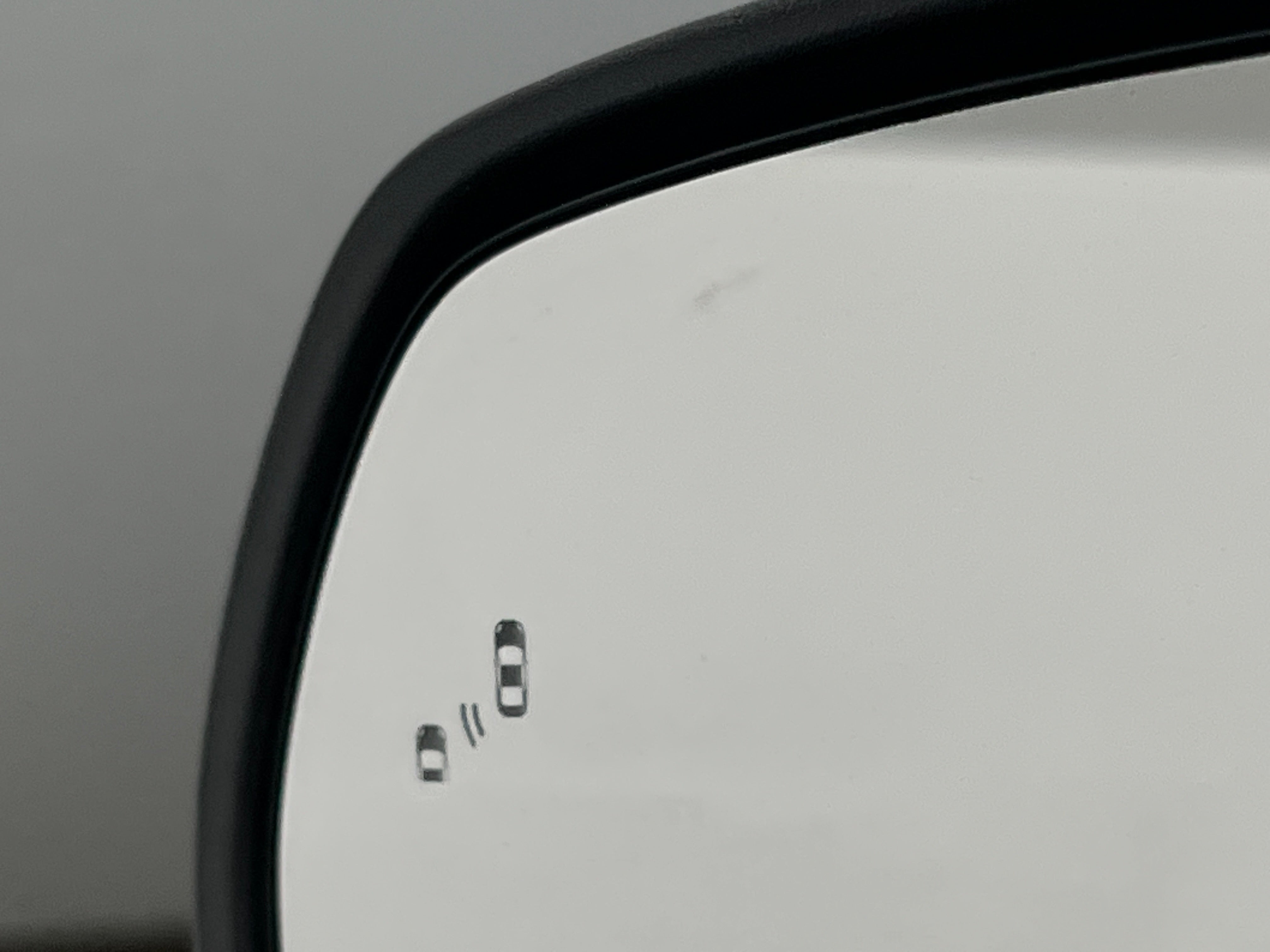 2023 Ford Edge SEL - Photo 17