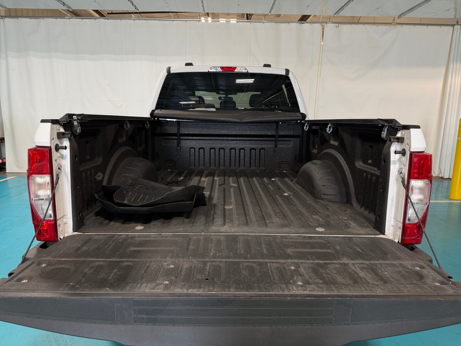 Thumbnail: 2020 Ford Econoline - 7