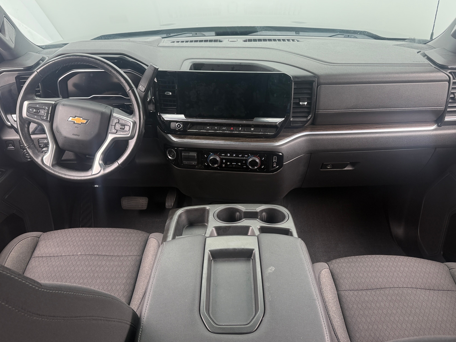 Thumbnail: 2022 Chevrolet Silverado 1500 - 3