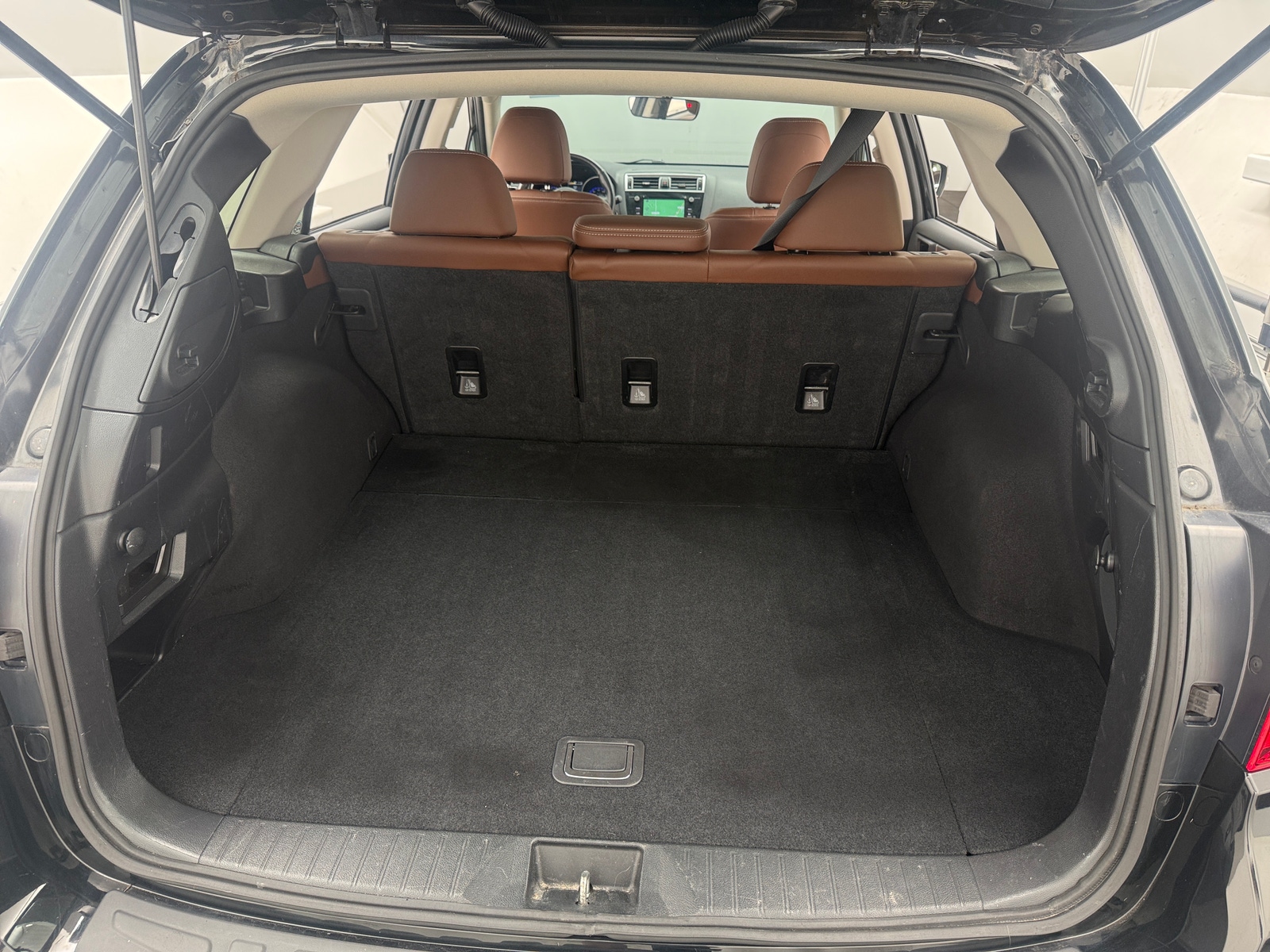 Thumbnail: 2017 Subaru Outback - 6