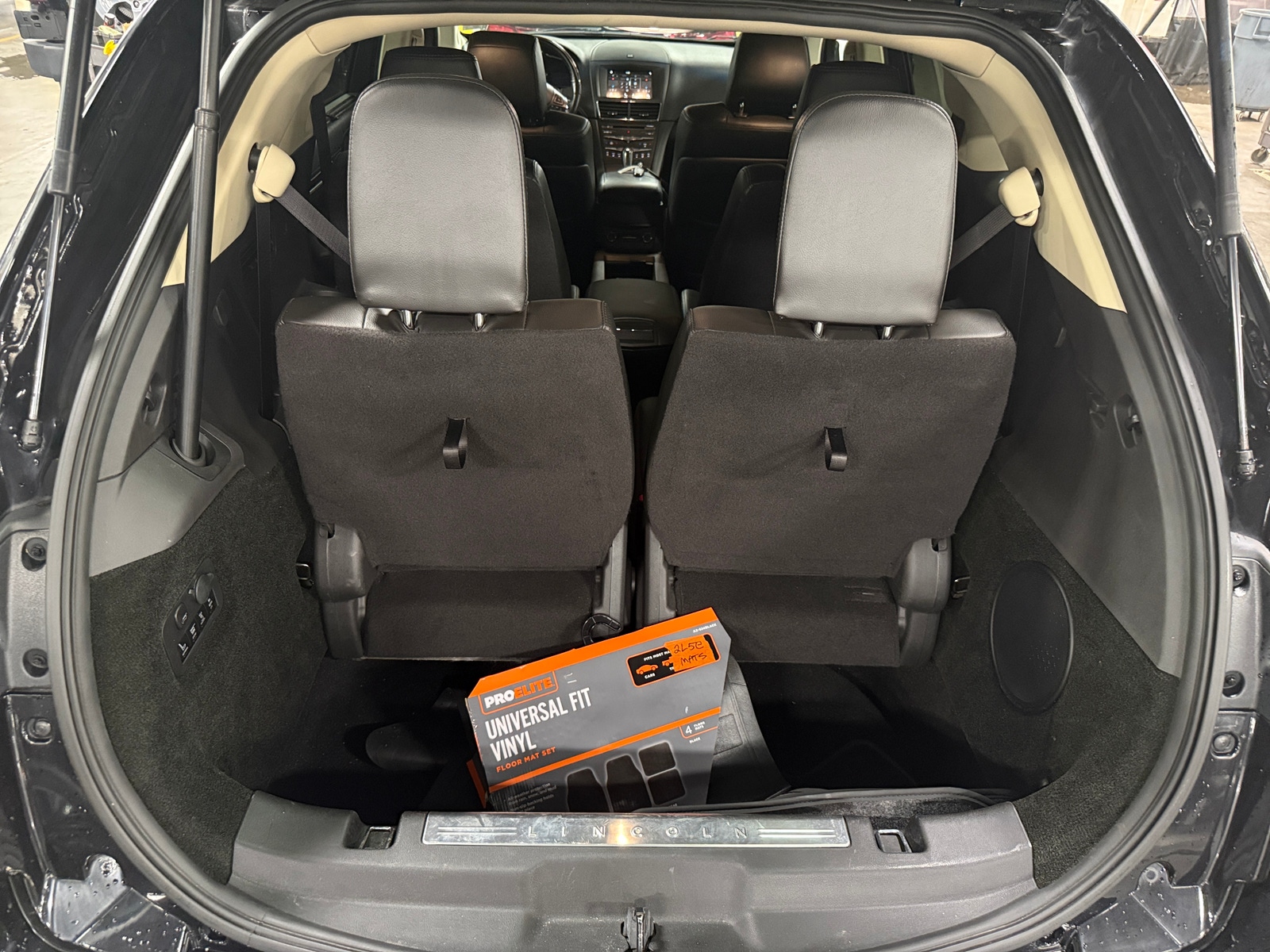 Thumbnail: 2019 Lincoln MKT - 6