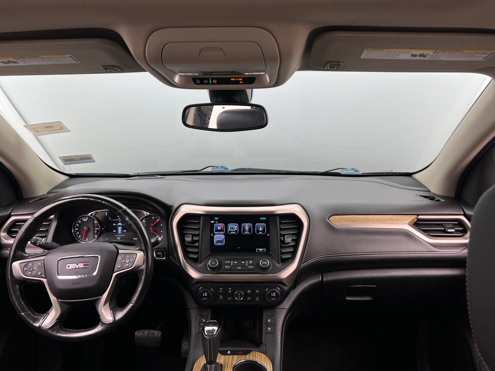Thumbnail: 2018 GMC Acadia - 2