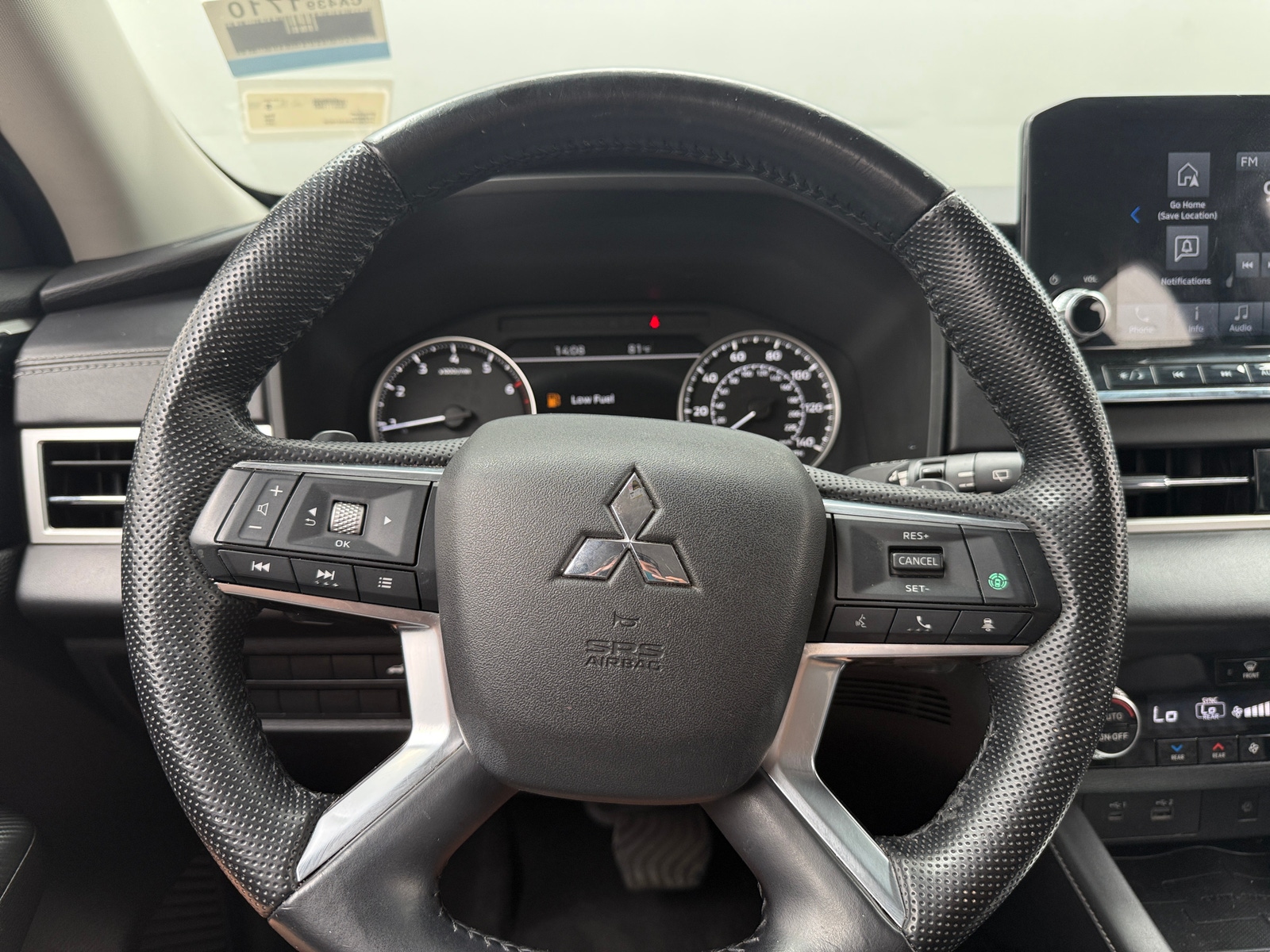 Thumbnail: 2022 Mitsubishi Outlander - 4