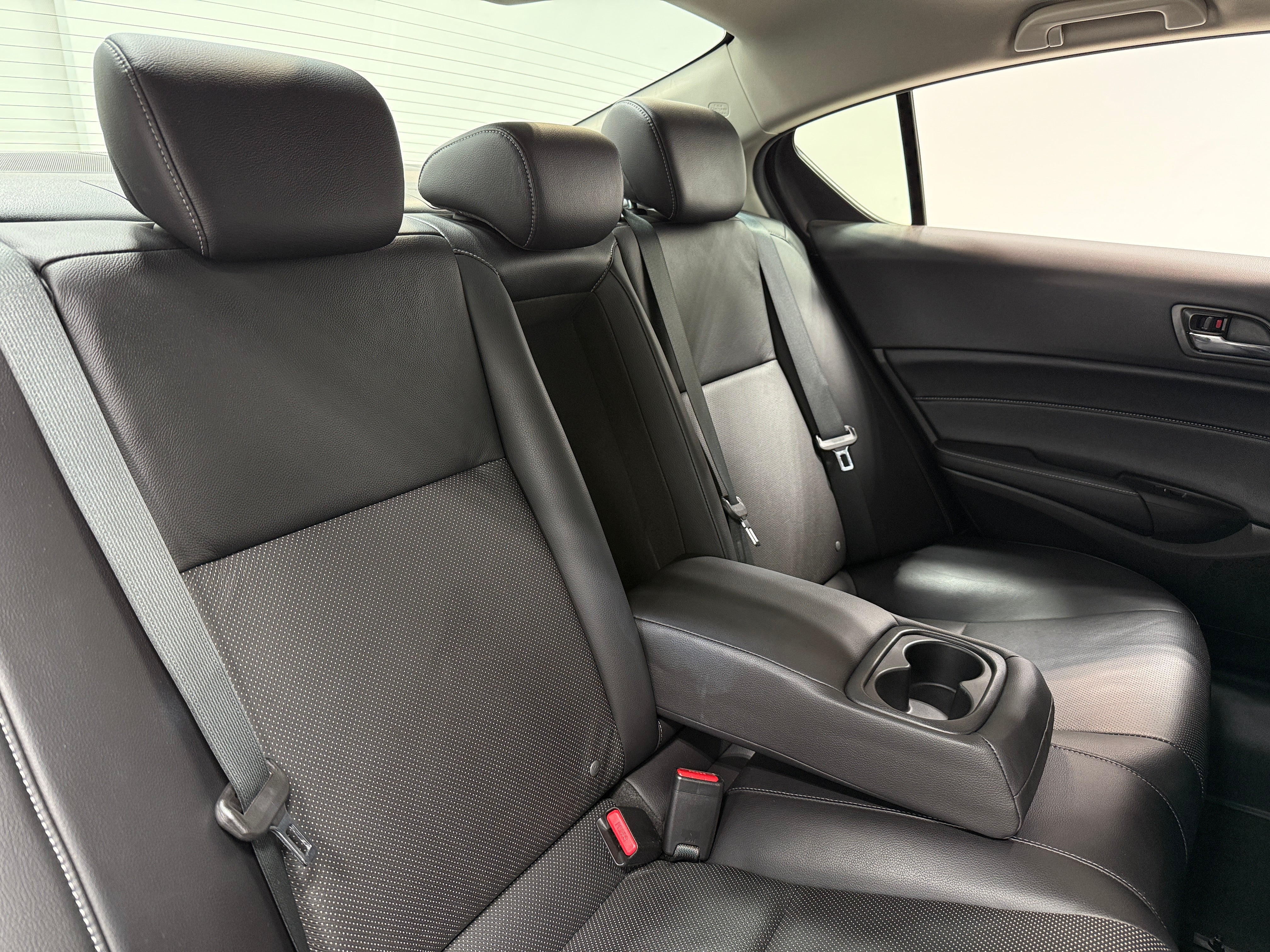 Used 2013 Acura ILX Premium with VIN 19VDE2E56DE001064 for sale in Pewaukee, WI