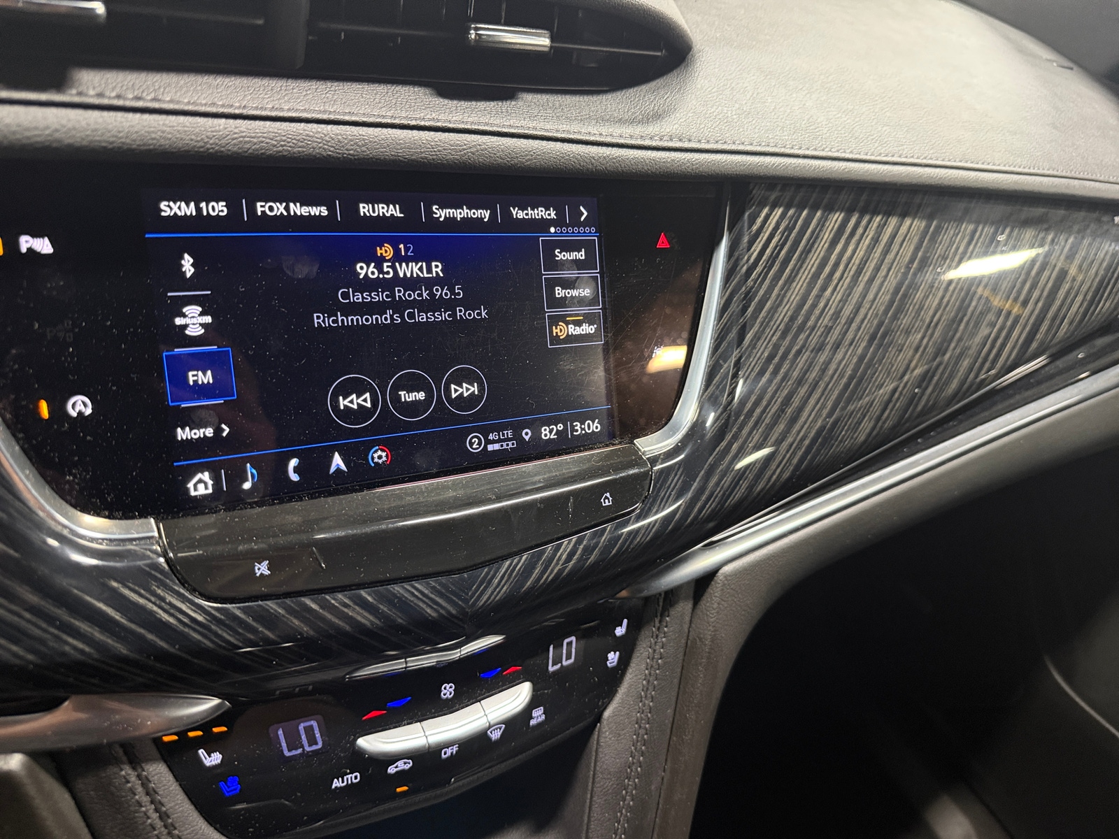 Thumbnail: 2025 Cadillac XT6 - 3
