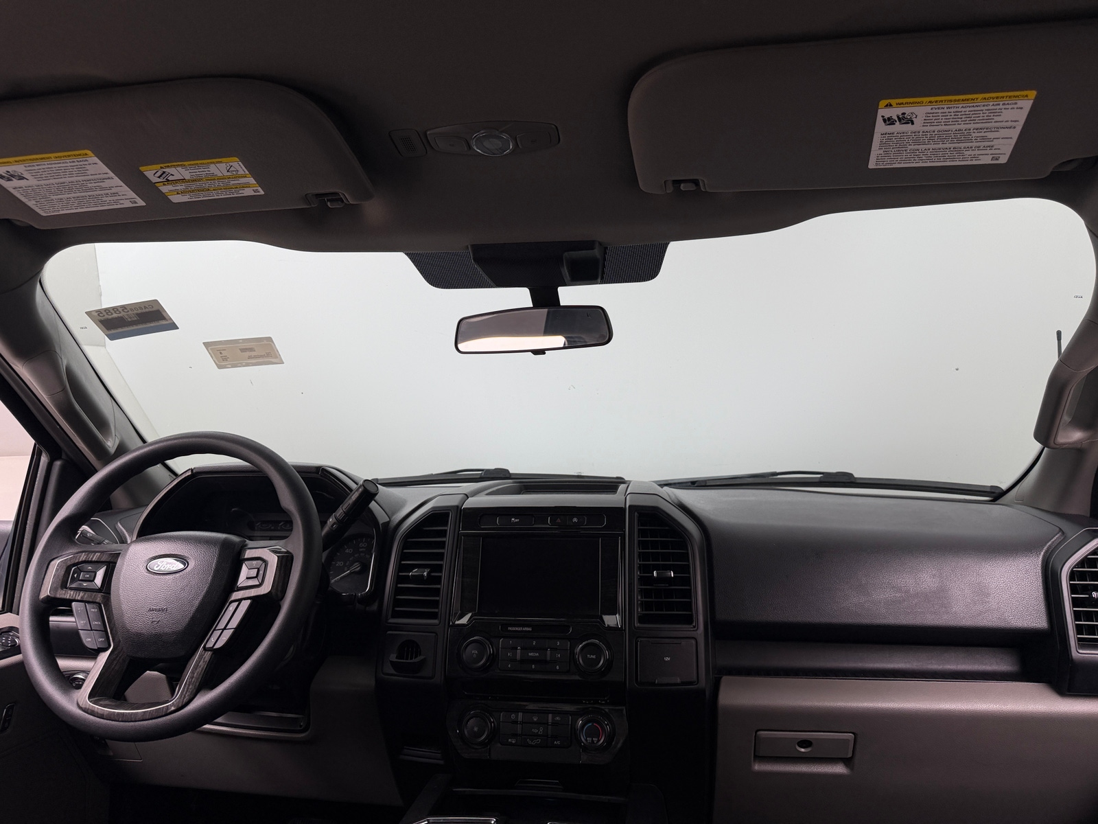 Thumbnail: 2019 Ford Econoline - 3