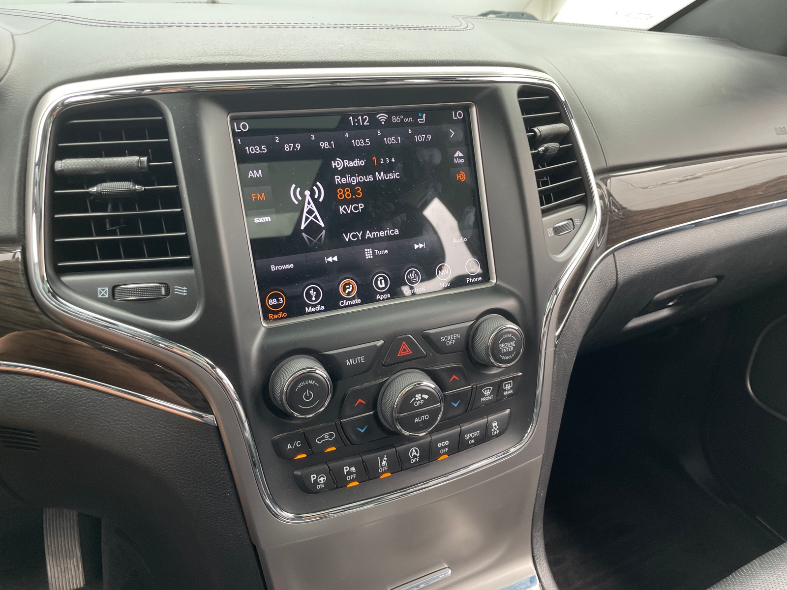 Thumbnail: 2018 Jeep Grand Cherokee - 3
