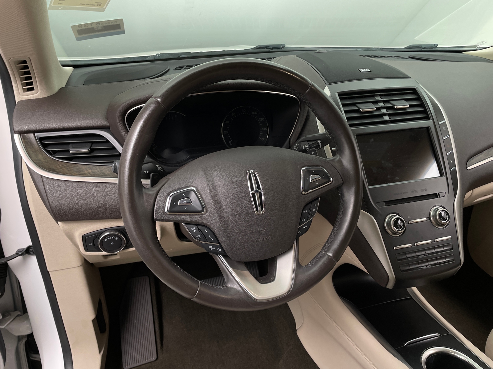Thumbnail: 2019 Lincoln MKC - 4