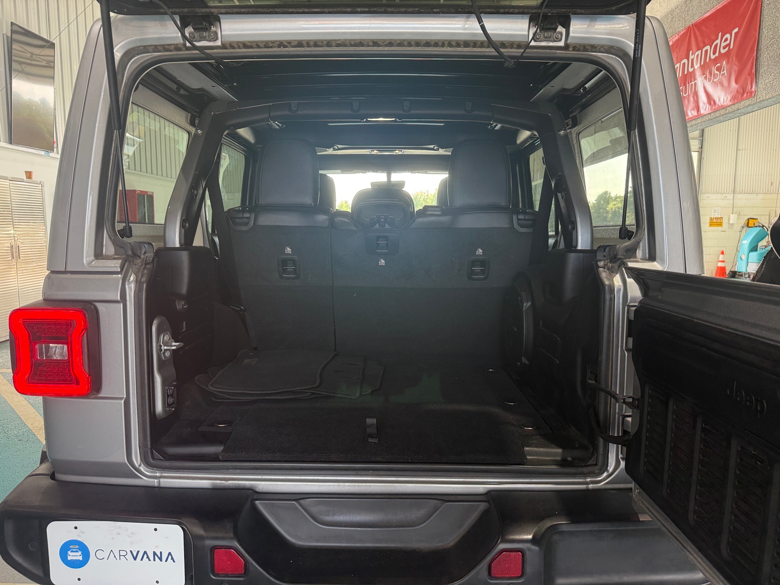 Thumbnail: 2021 Jeep Wrangler - 6