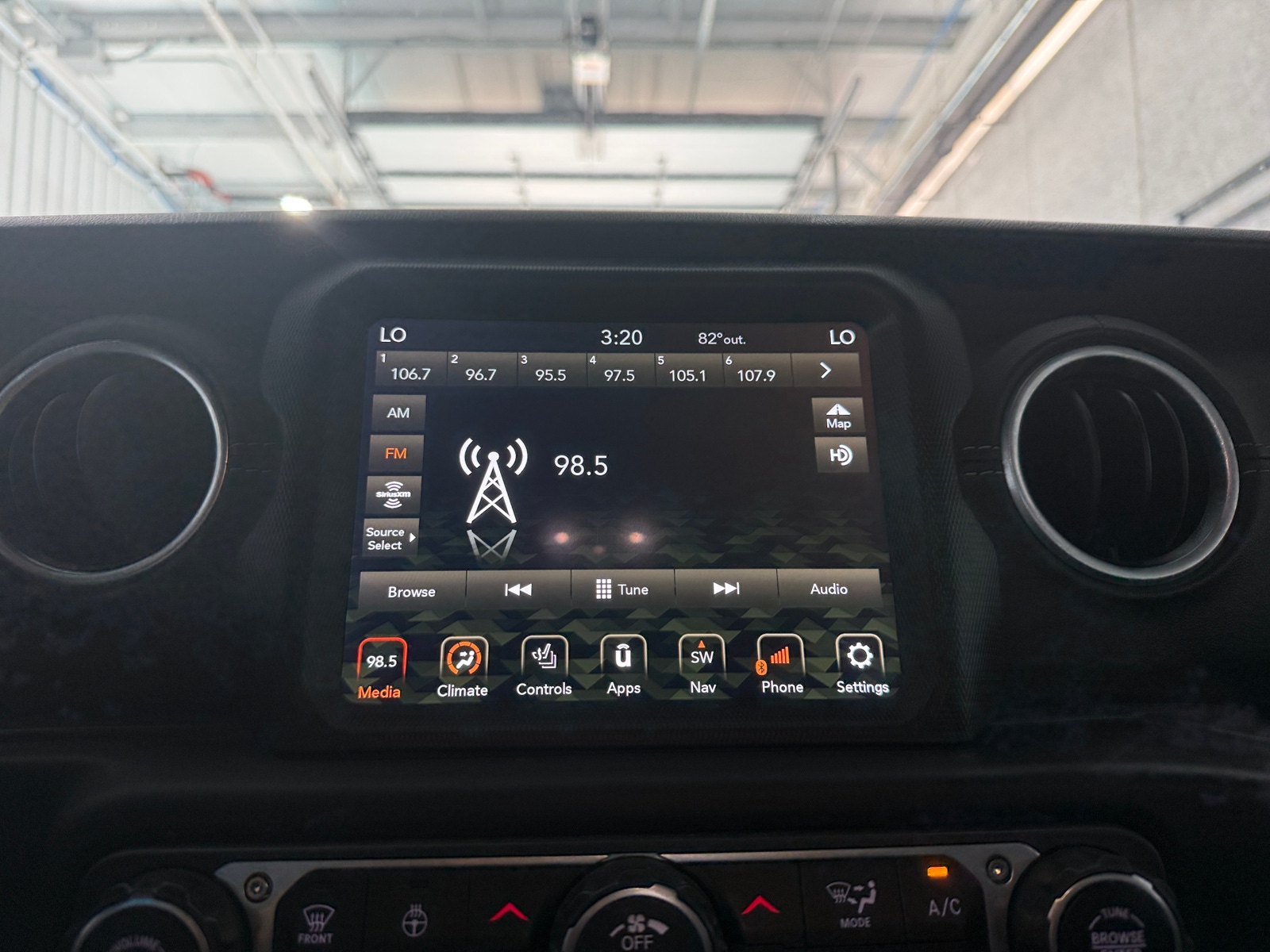 Thumbnail: 2021 Jeep Wrangler - 3