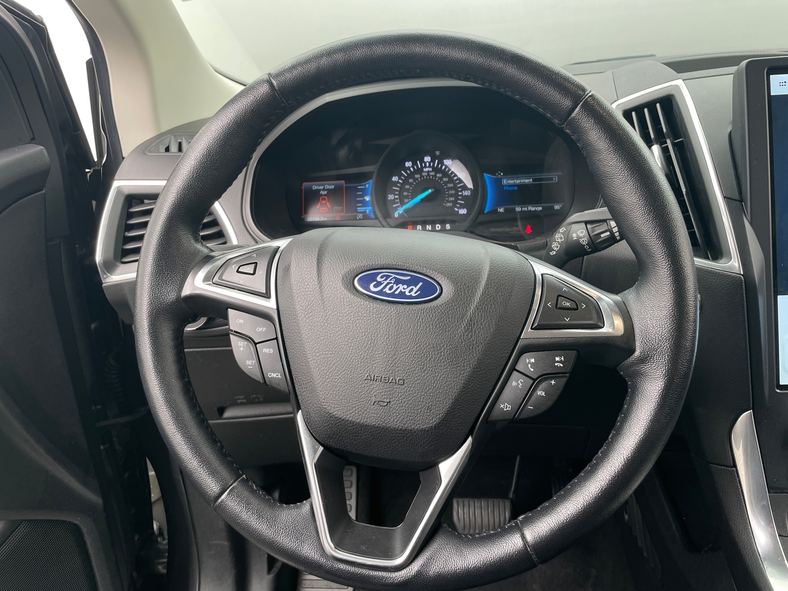 Thumbnail: 2022 Ford Edge - 4