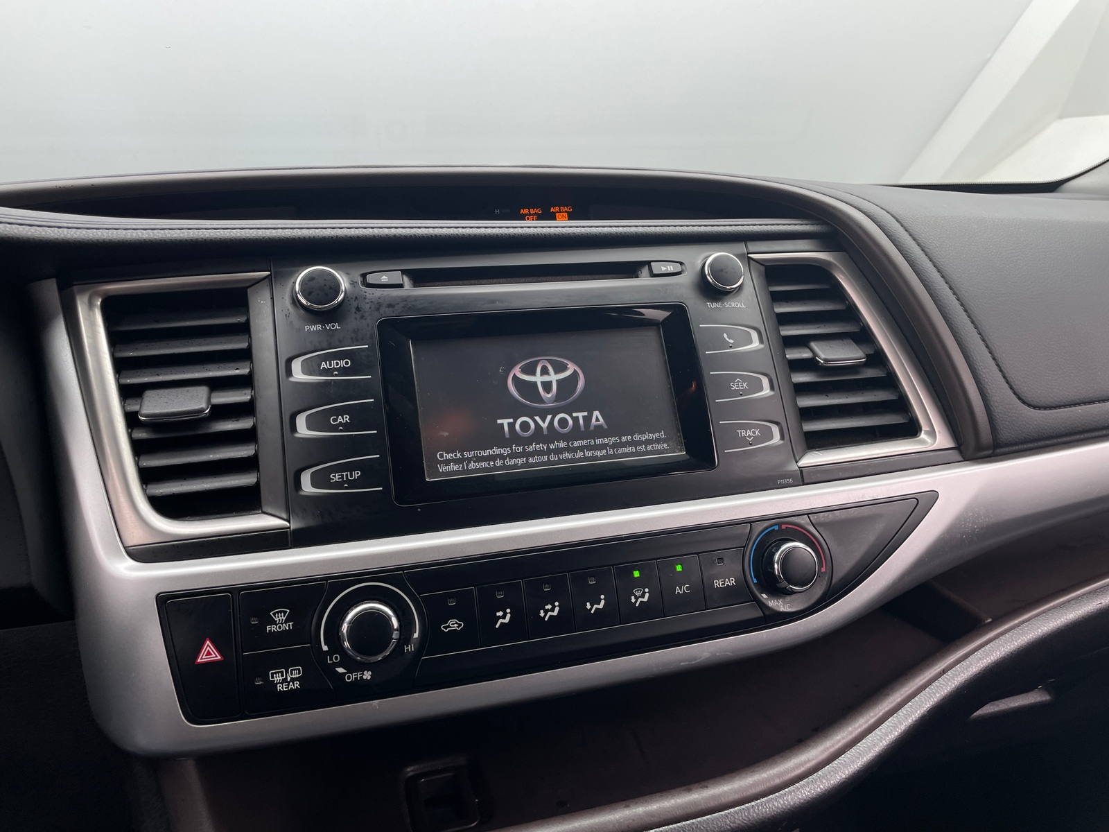 Thumbnail: 2018 Toyota Highlander - 4