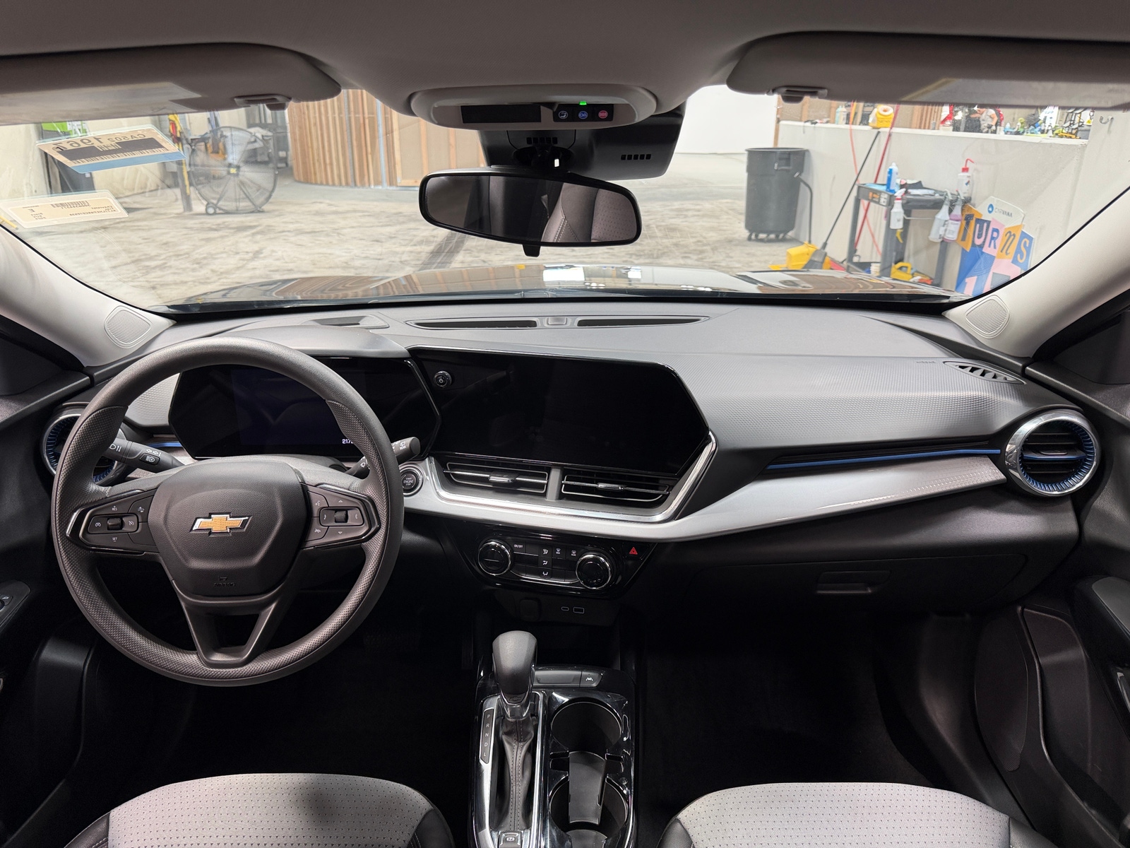Thumbnail: 2025 Chevrolet Trax - 2