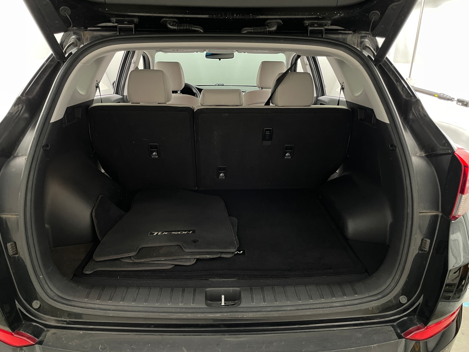 Thumbnail: 2017 Hyundai Tucson - 7