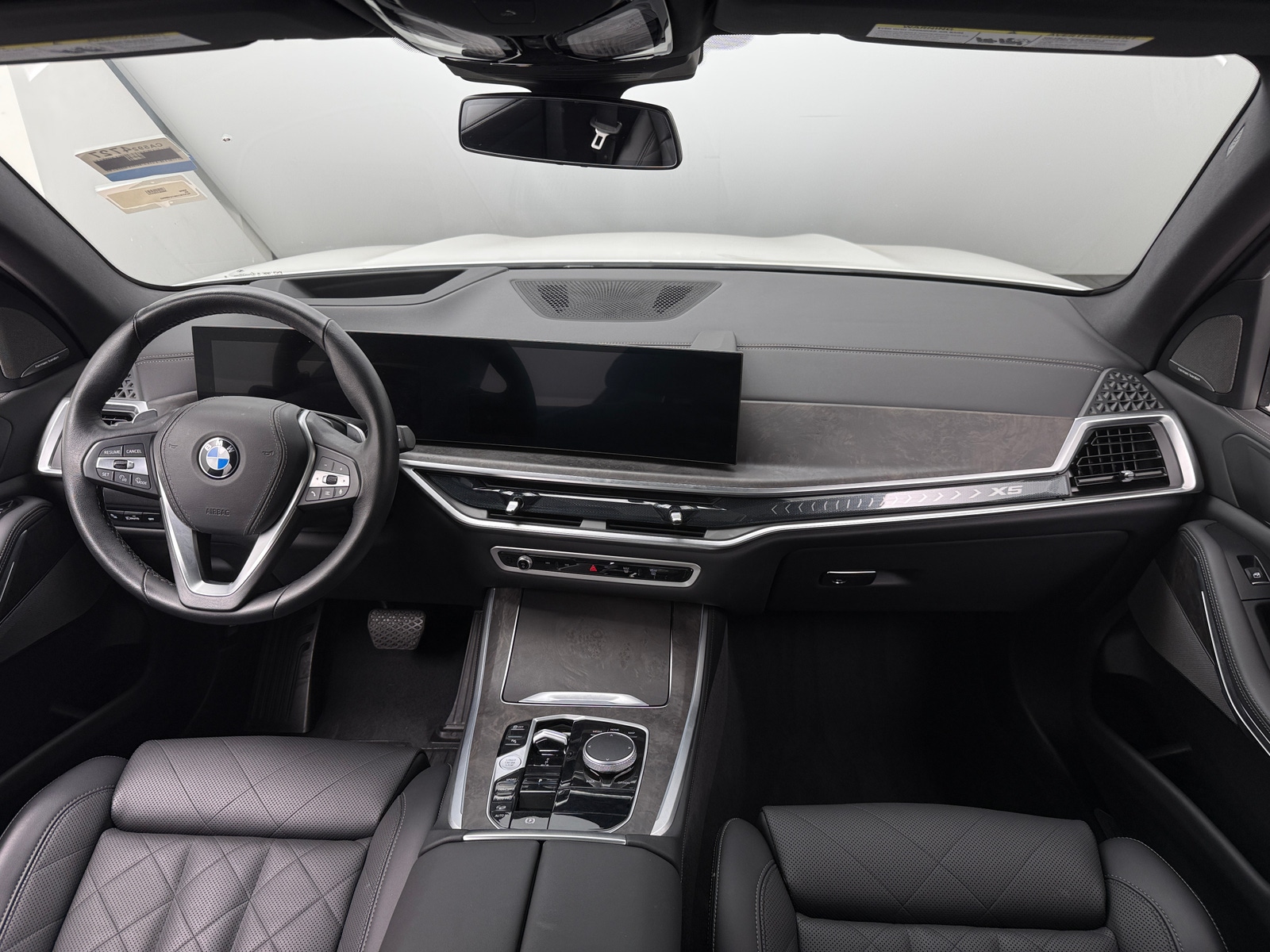 Thumbnail: 2026 BMW X5 - 2