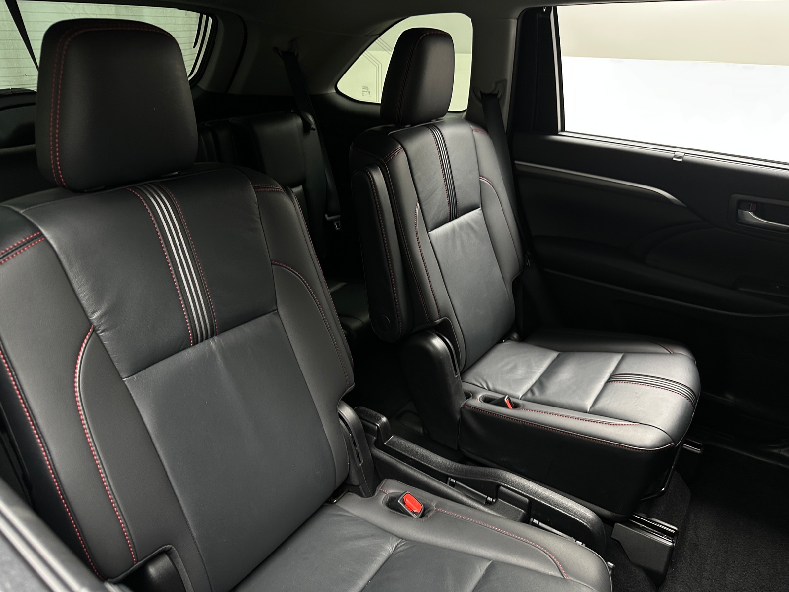 Thumbnail: 2019 Toyota Highlander - 5