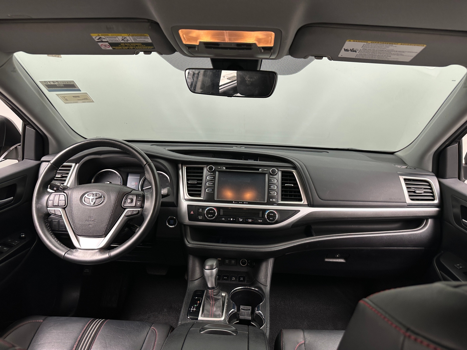 Thumbnail: 2019 Toyota Highlander - 2