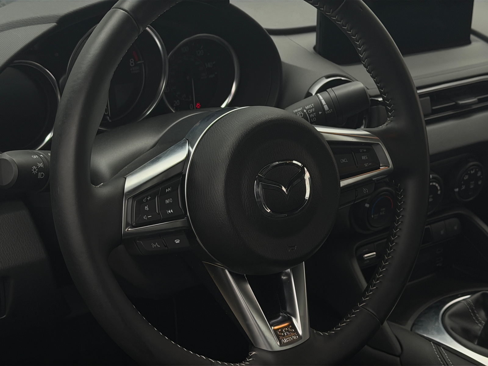 Thumbnail: 2025 Mazda MX-5 Miata - 3