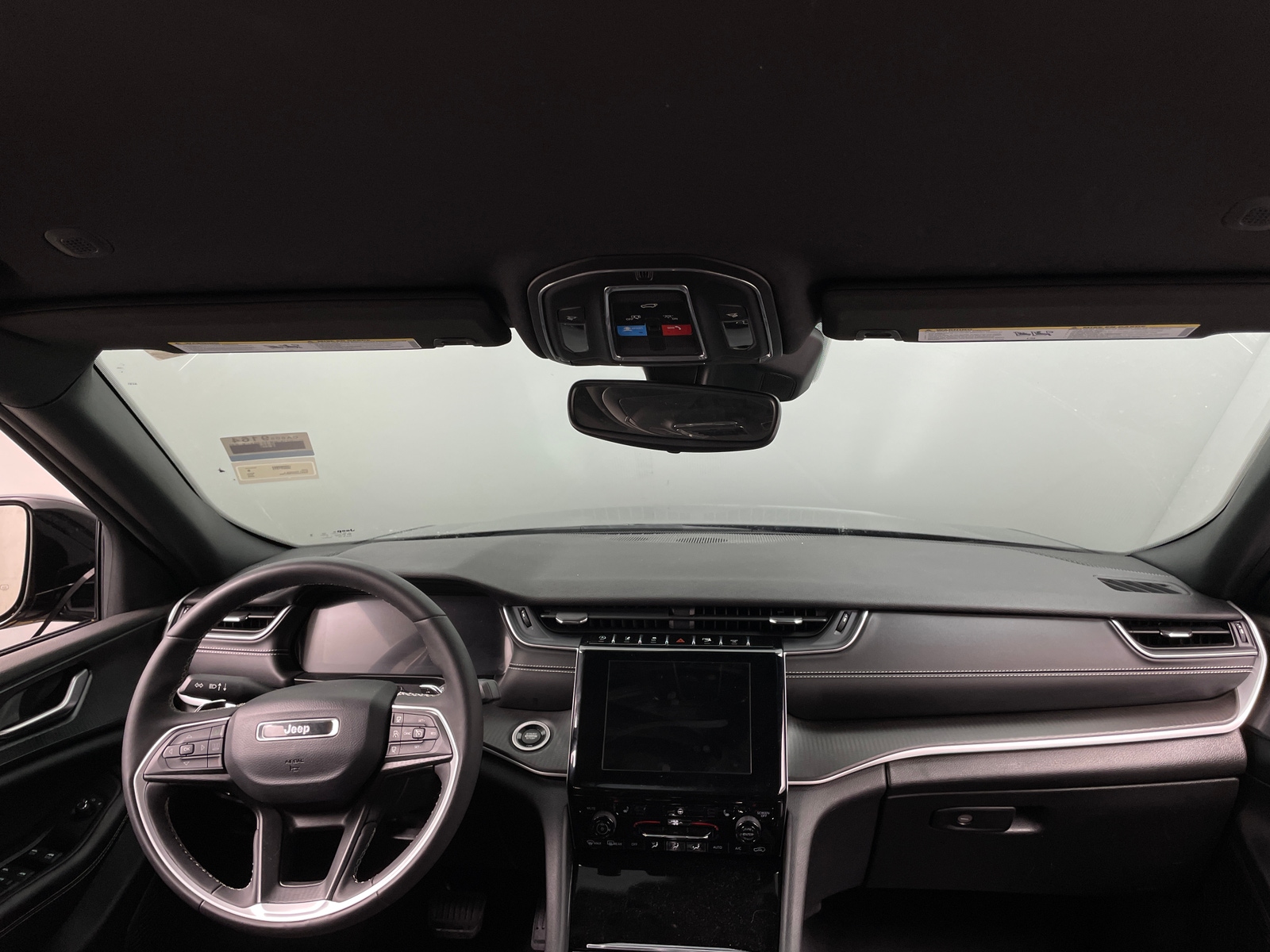 Thumbnail: 2023 Jeep Grand Cherokee L - 2