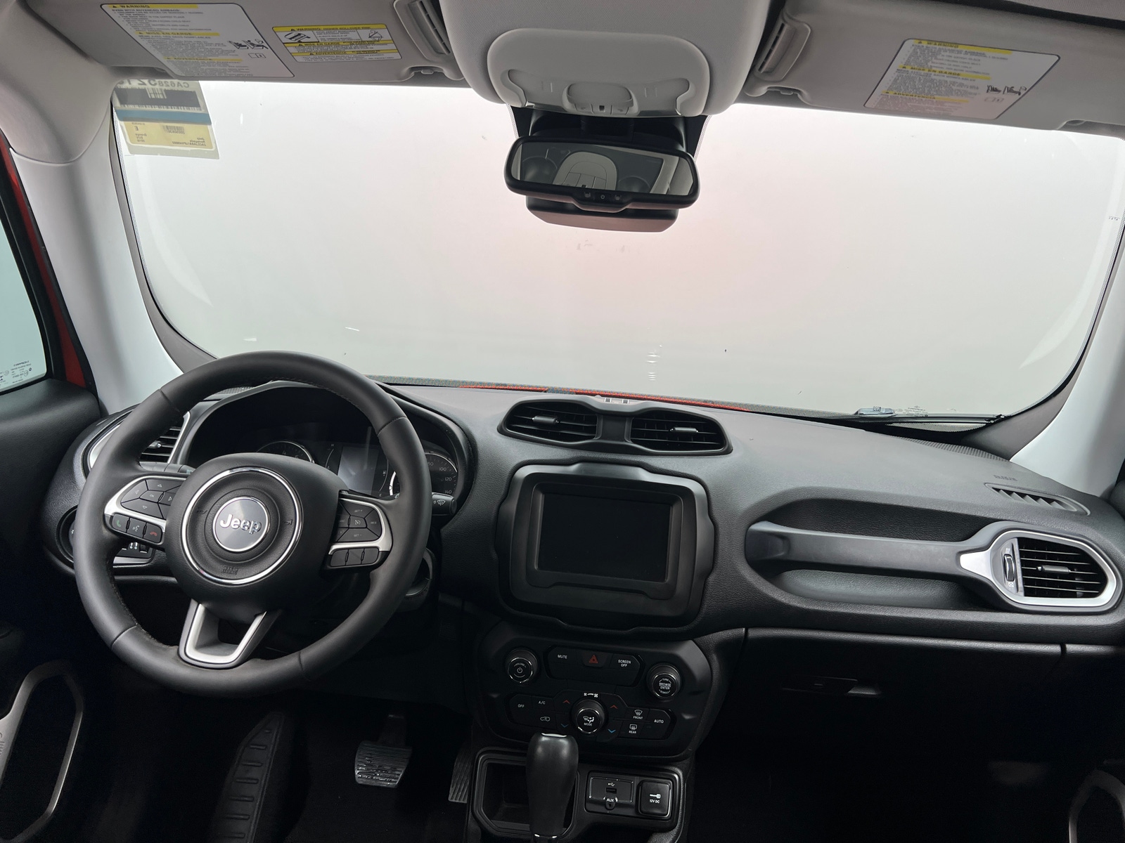 Thumbnail: 2018 Jeep Renegade - 3