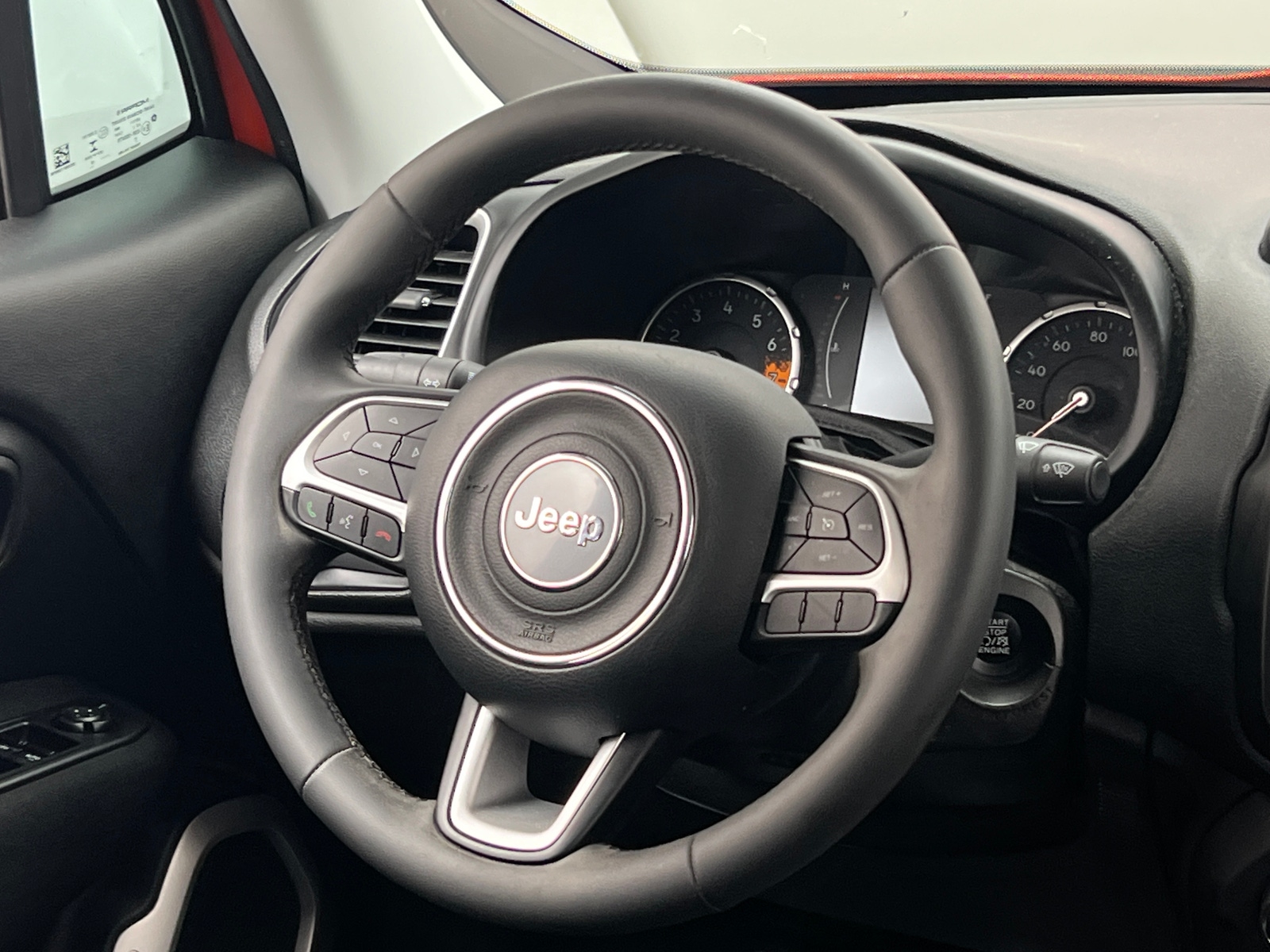 Thumbnail: 2018 Jeep Renegade - 5